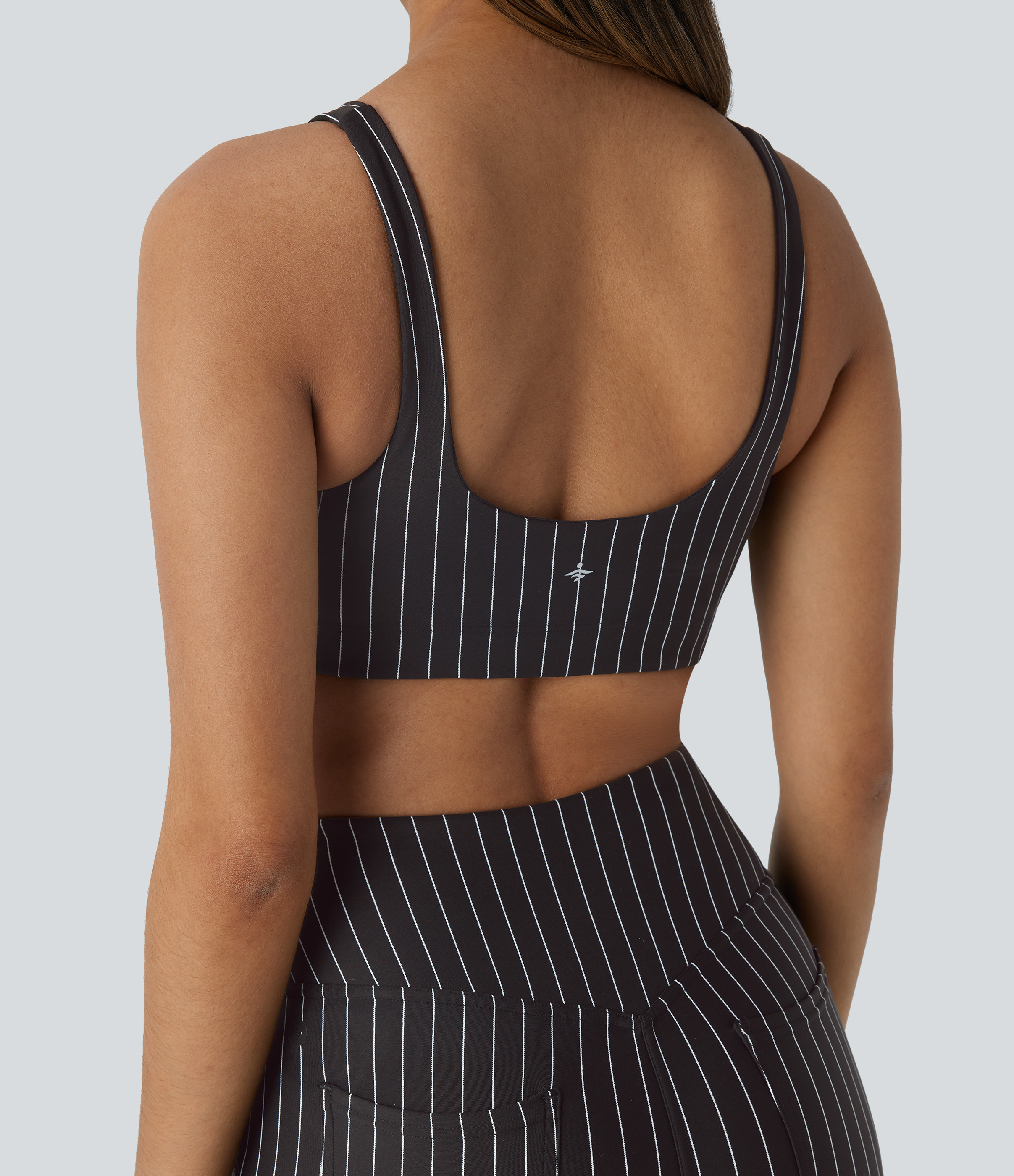 Halara Low Support U Neck Stripe Cool Touch Yoga Sports Bra - Black White Oxford Pinstripe - M push up bra strapless bra backless bra | HALARA