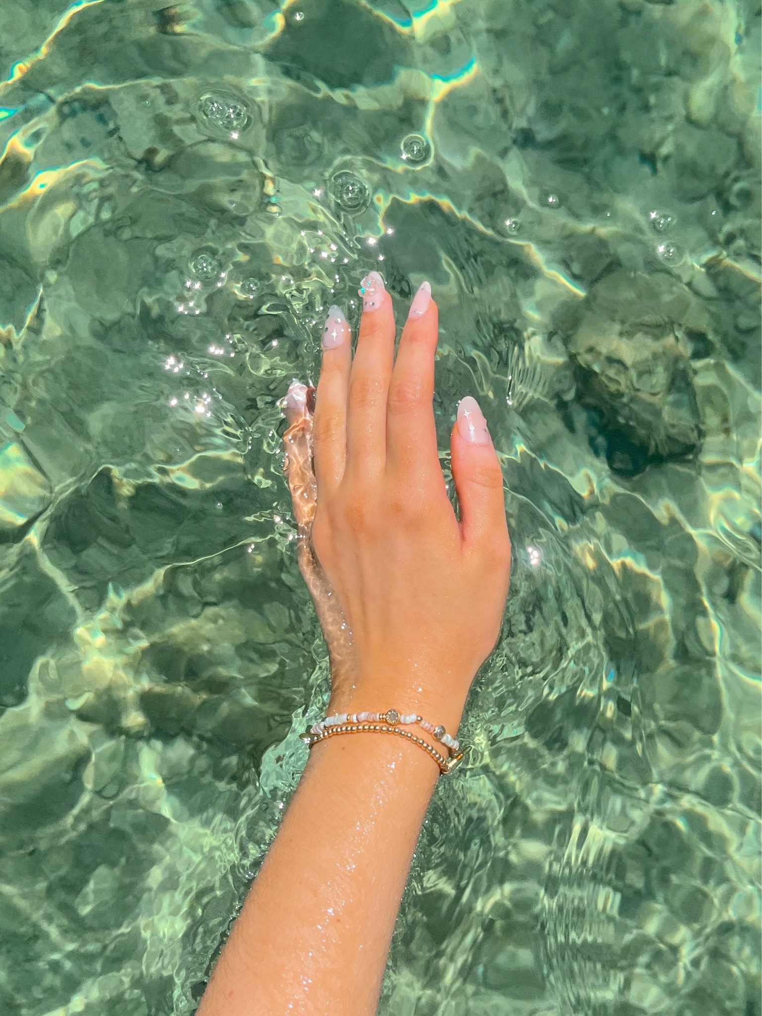 nails, amazon nails, press on nails, glue on nails, trendy nails, bow nails