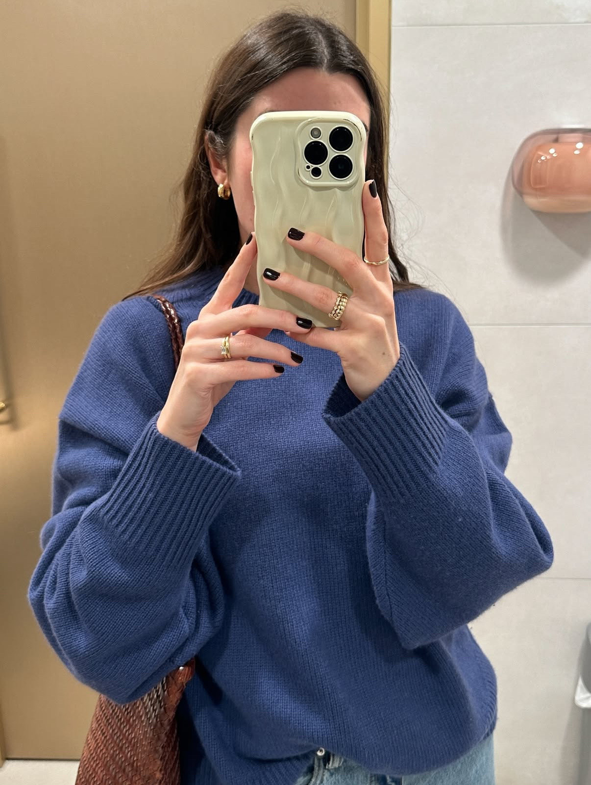 My new favourite outfit, all blue with a pop of brown and gold accessories 

#LTKautumn #LTKstyletip