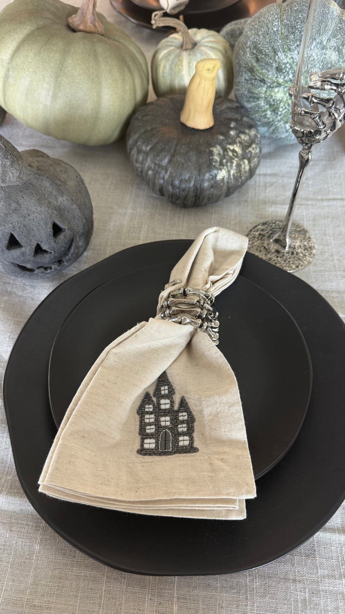 Halloween table scale inspo 

#LTKHome #LTKautumn