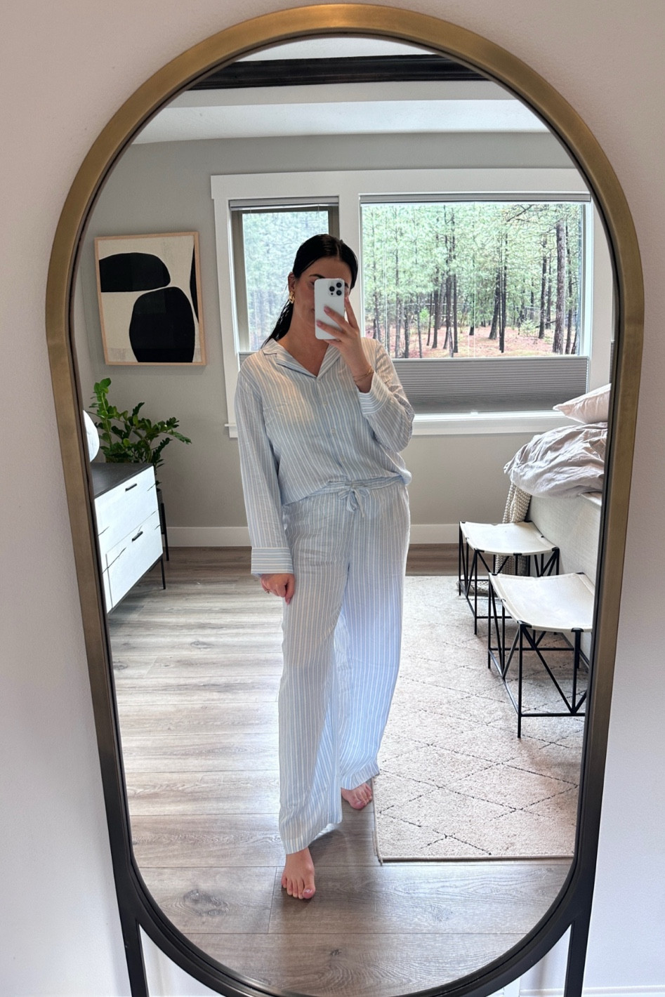 Another must have gift for her. This cozy lounge set from Cozy Earth is my favorite this season. Use code CE-BEAUTYNURSE for 45% off 

#LTKGiftGuide #LTKStyleTip #LTKSaleAlert