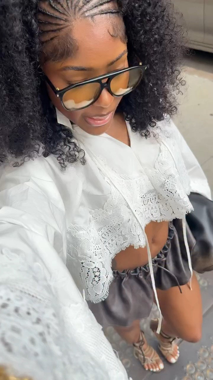 𝙾𝚞𝚝𝚏𝚒𝚝 𝙴𝙰𝚃𝚂 𝙳𝚘𝚠𝚗 𝙷𝚞𝚗𝚝𝚢💅🏽✨✨✨✨
~ 👸🏽@sheneawalker

#LTKgrwm #LTKootd #LTKBeauty