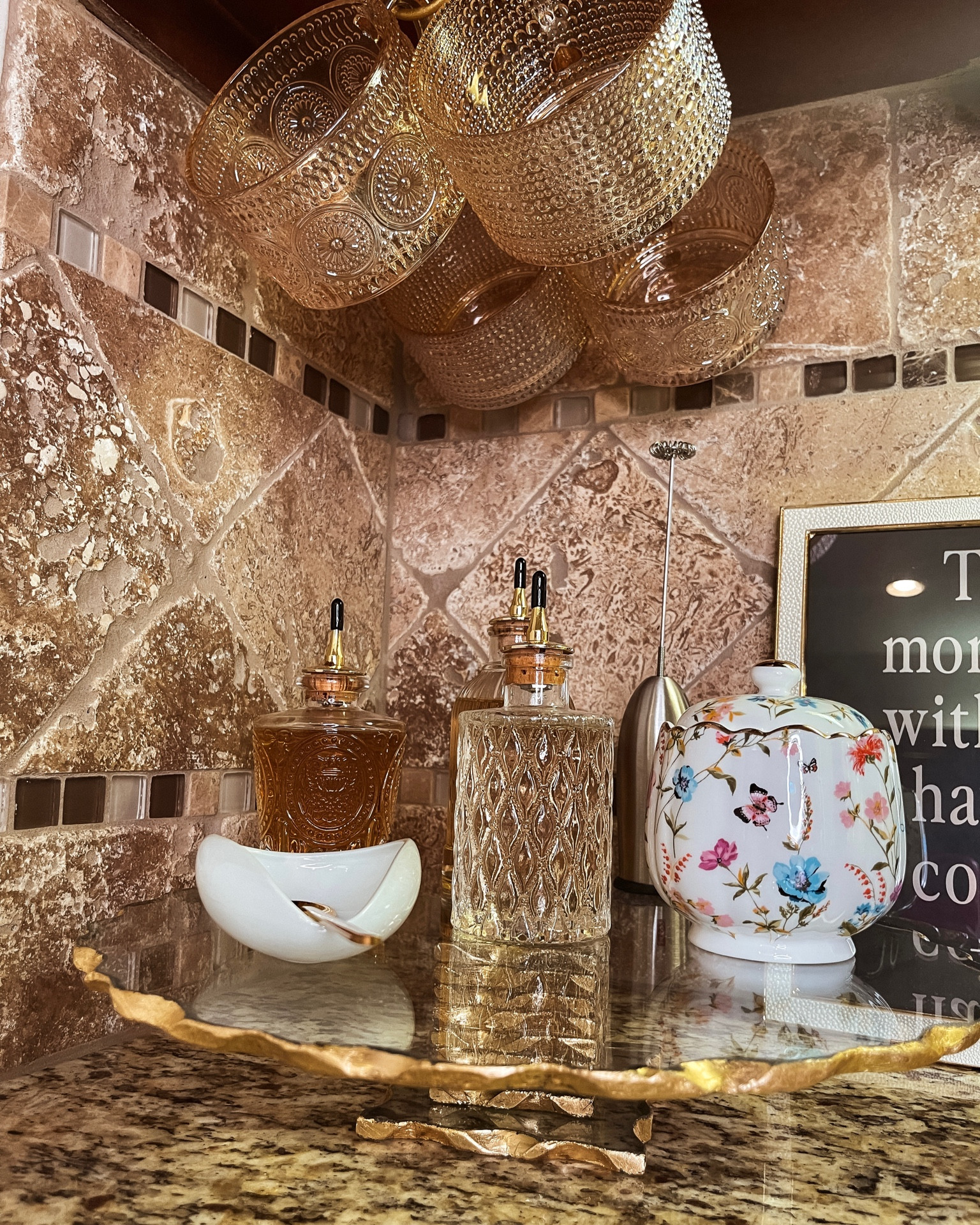 Coffee time!! ☕️ 

#coffee #coffeebar #tea #drinks #home #amazon #amazonhome #dainty #walmart 

#LTKhome