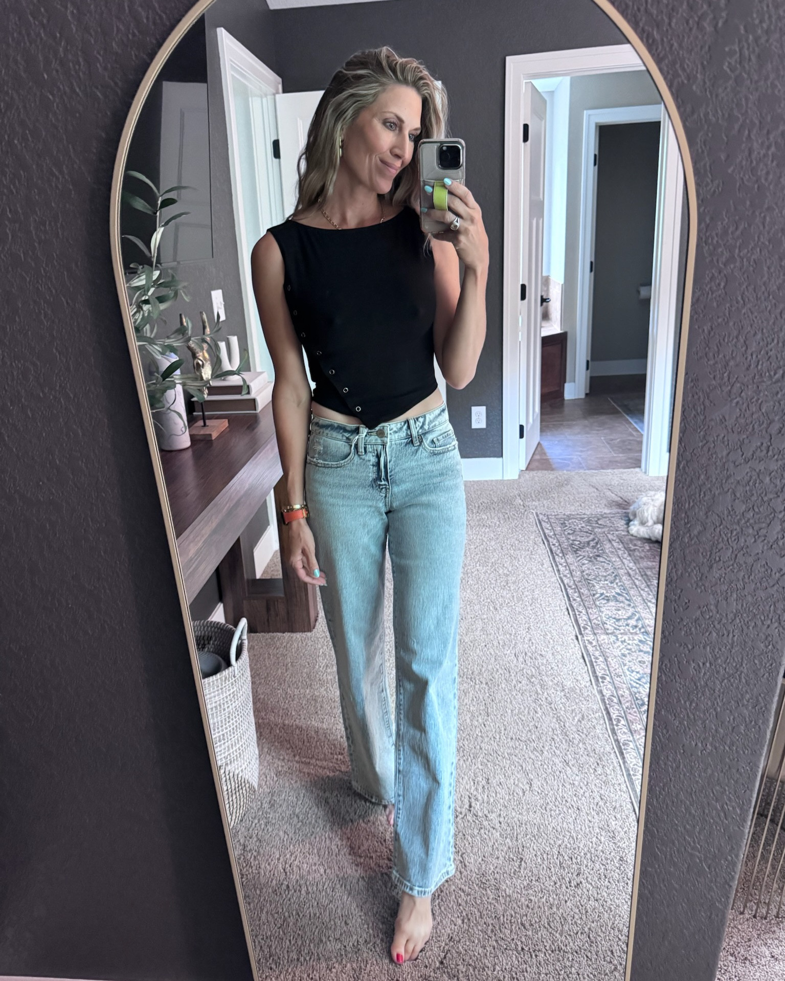 Wearing Buckle head-to-toe and loving these pieces 🖤 This asymmetrical button detail top adds just the right amount of edge, and these light wash jeans are a go-to staple—so comfy and flattering! Both are linked on my LTK 🤍 #BuckleStyle #LTKFallStyle #CasualCool #OOTD #Datenightfit #lightwashdenim

#LTKStyleTip