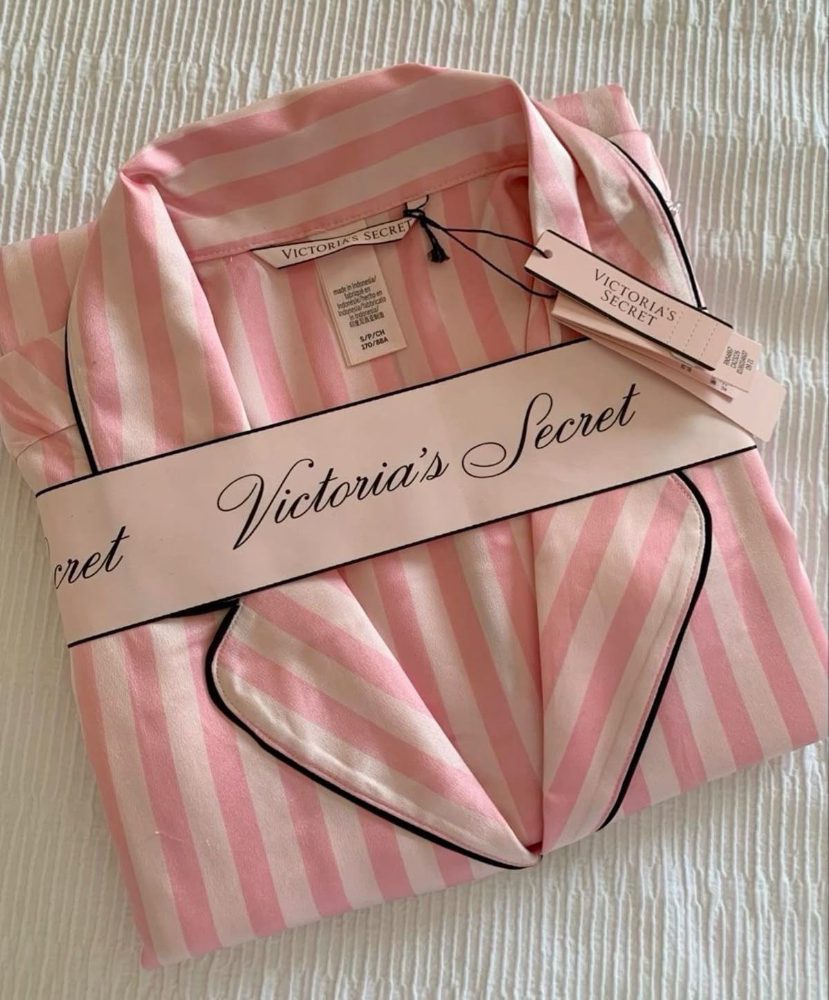 Victoria Secret 

#LTKSaleAlert #LTKCyberWeek #LTKGiftGuide