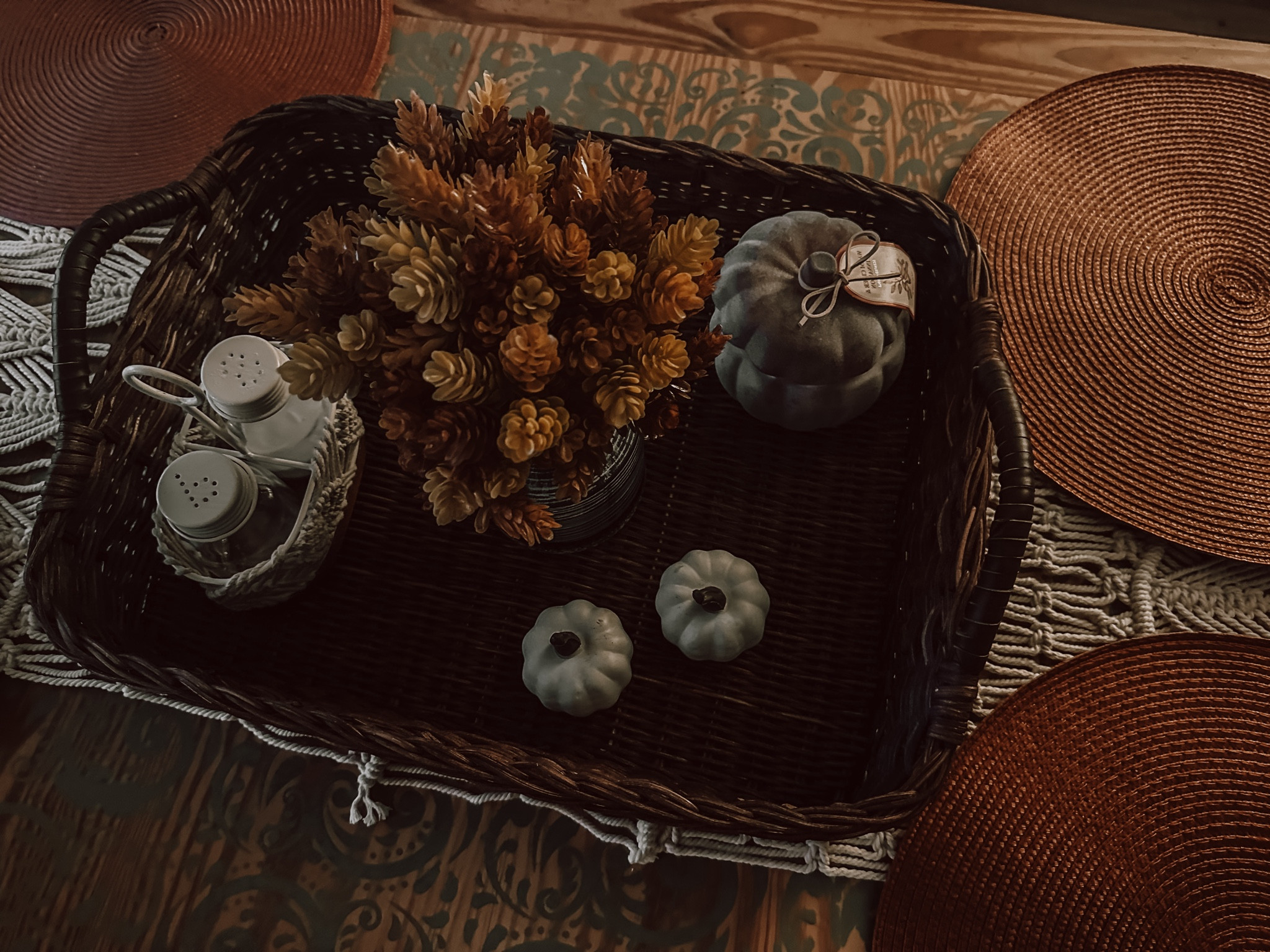 Kitchen table essentials… fall style 

#LTKHome #LTKFamily #LTKSeasonal