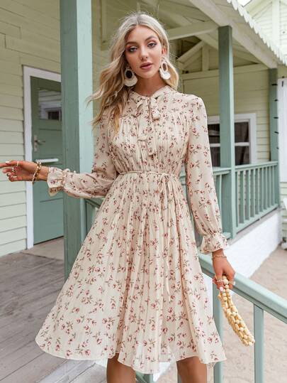 Simplee Ditsy Floral Print Tie Neck Belted Pleated Dress | SHEIN