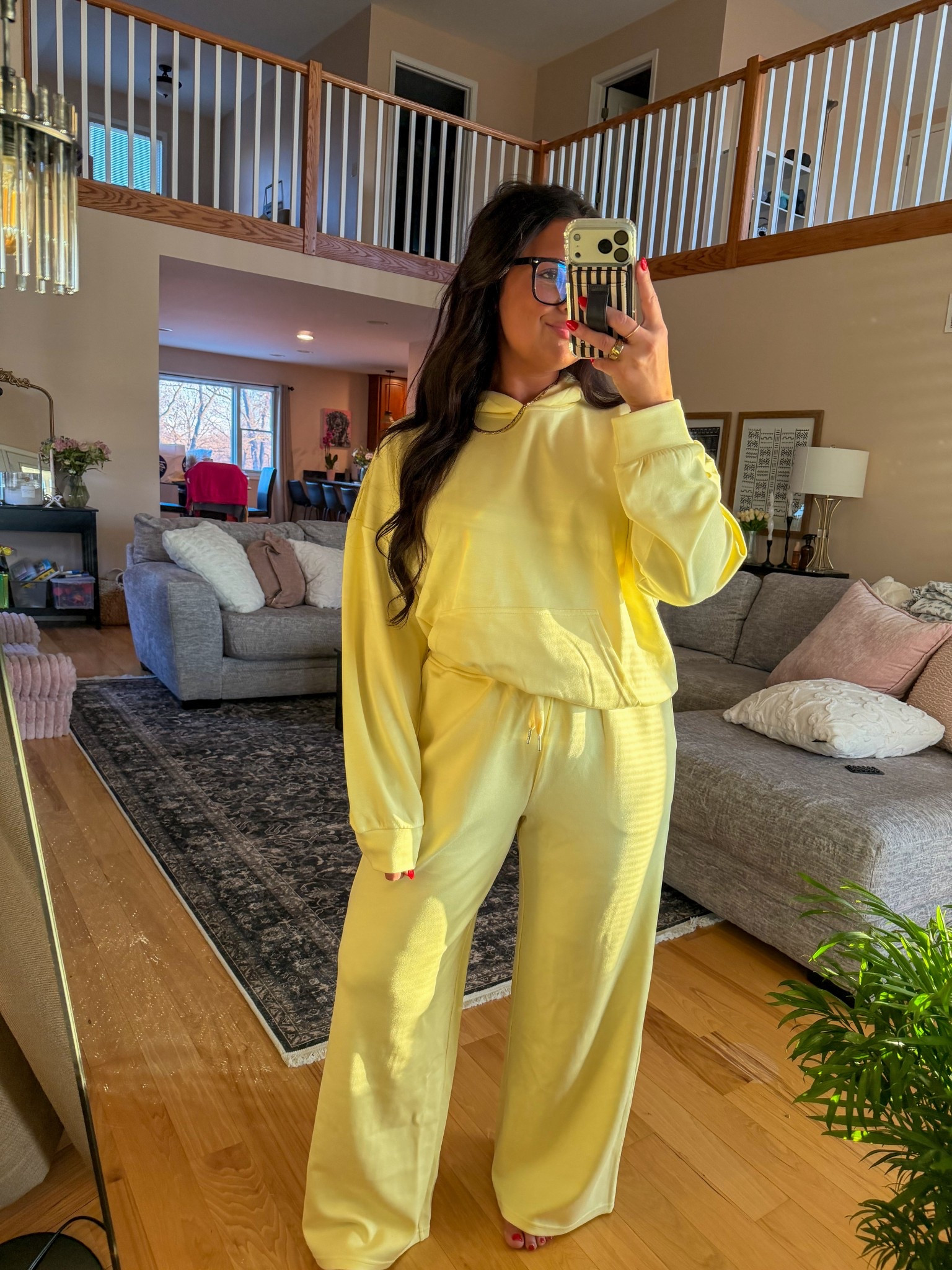 I’m wearing a size large in this Amazon set!! 💛

#amazon

#LTKSeasonal #LTKActive #LTKSaleAlert