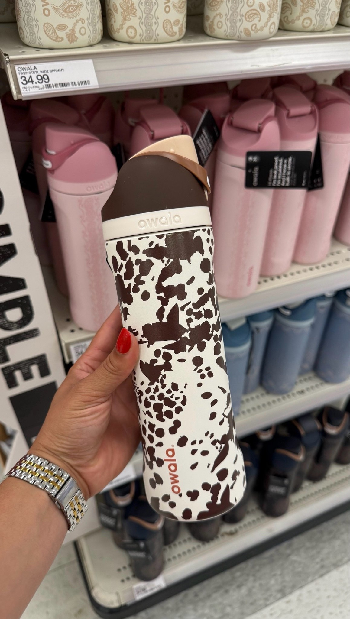These water bottles are so good for everyday use! They come in tons of different colors and sizes. Such an easy way to stay hydrated.

#LTKdayinmylife #LTKgrwm #LTKootd