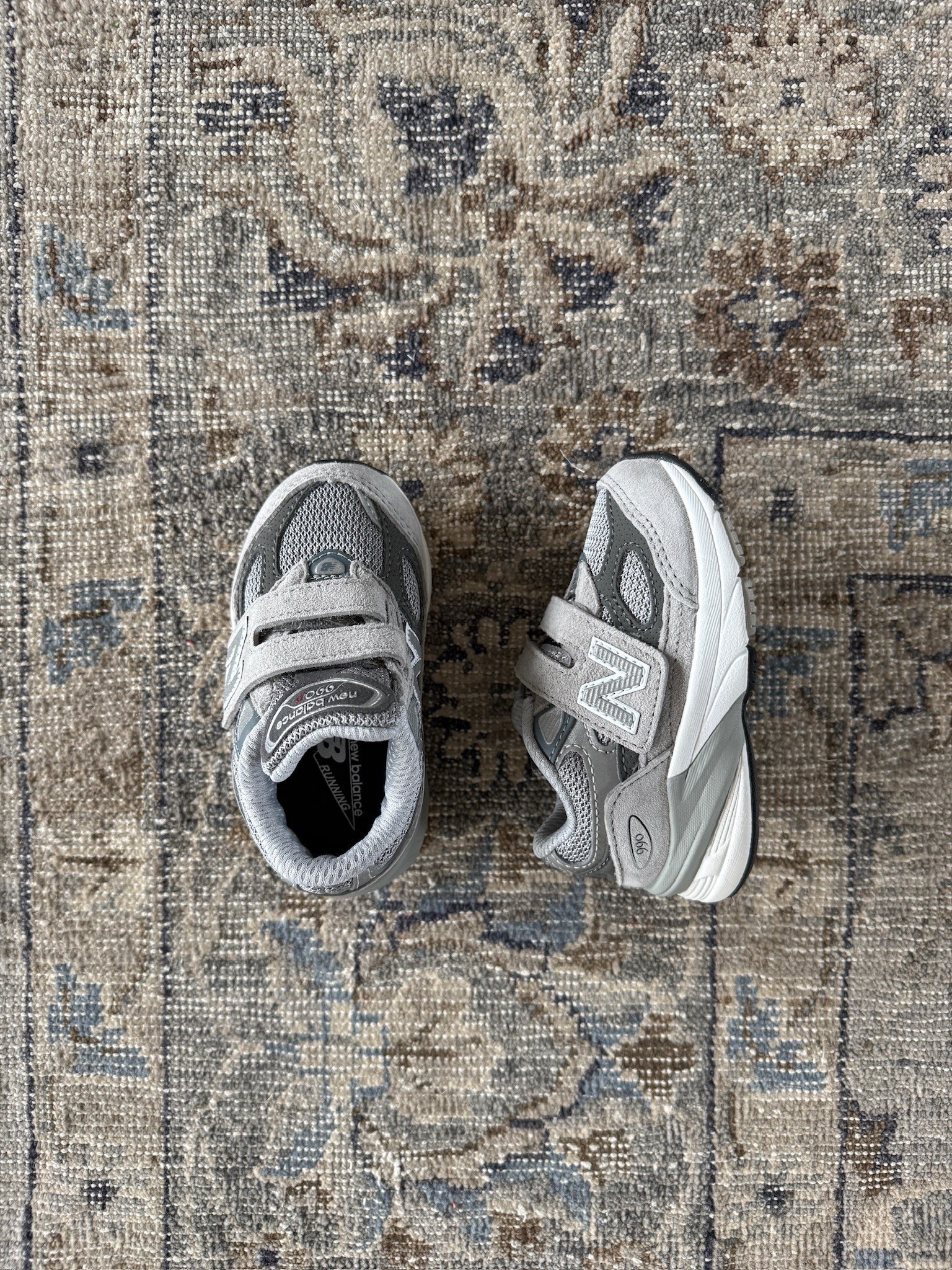 The cutest little shoes!!

New balance, new balance shoes, kids shoes, baby shoes, baby fashion, easy shoes for kids, Grace white

#LTKBaby #LTKootd #LTKKids
