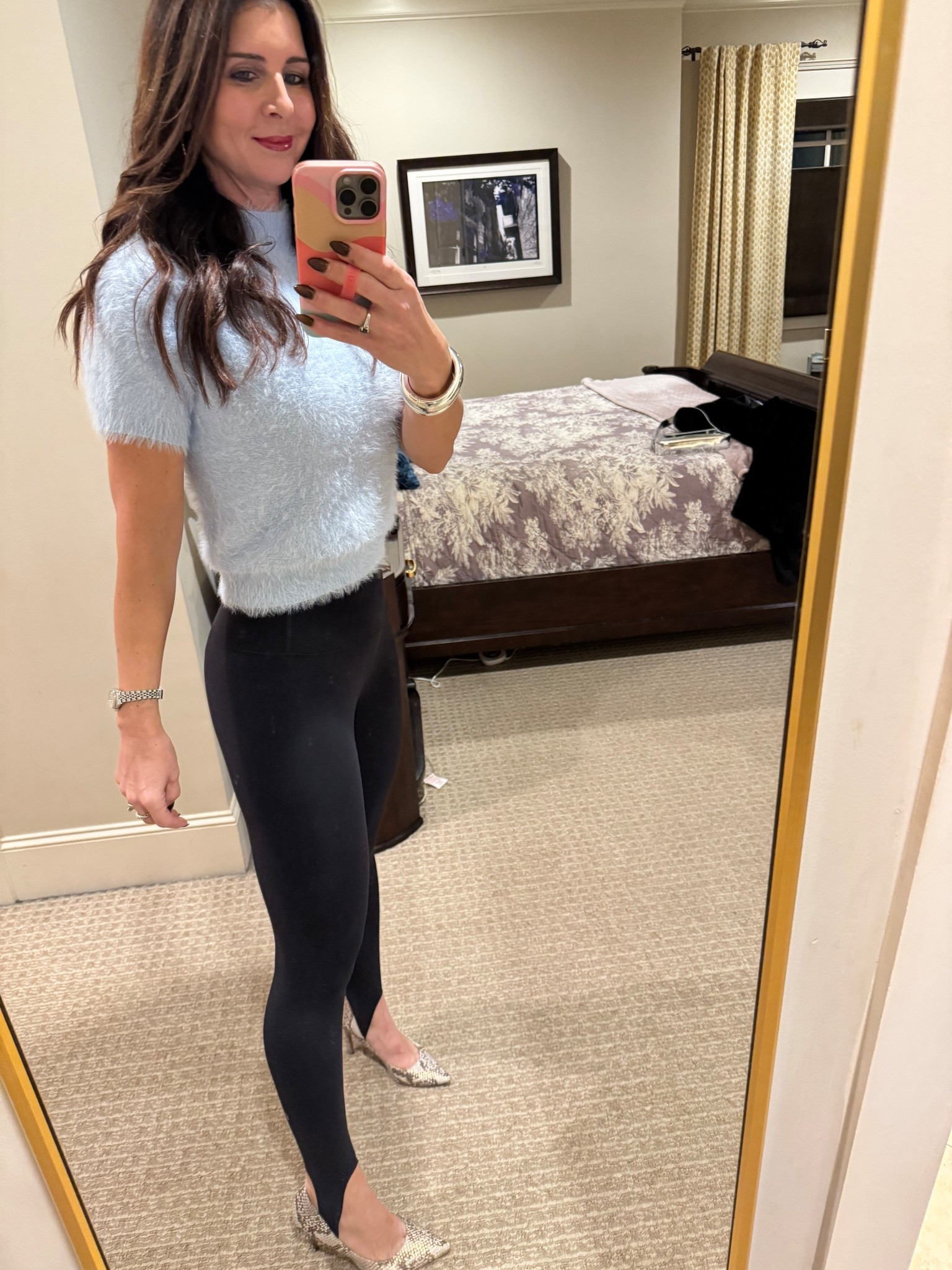 Size small stirrup leggings 

#LTKOver40 #LTKHoliday #LTKFindsUnder50