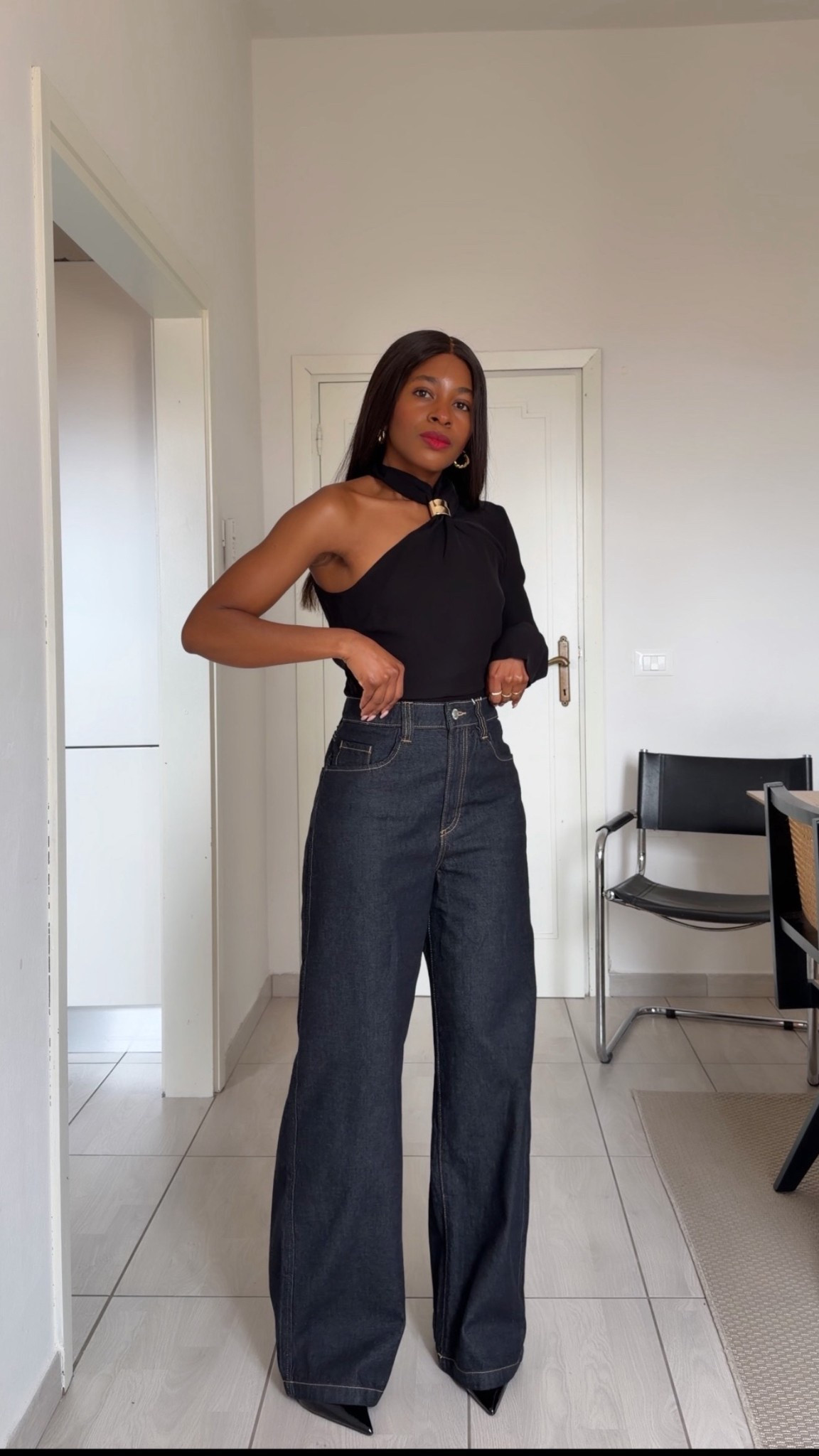 A simple but elevated spring outfit you can wear for dinner, date night, or drinks ✨
Loving this Mango top with dark wash wide leg jeans.
Top size S(runs big for small chest girls)
Jeans EUR 34. (Runs big )

#mango 

#LTKHome #LTKFestival #LTKU