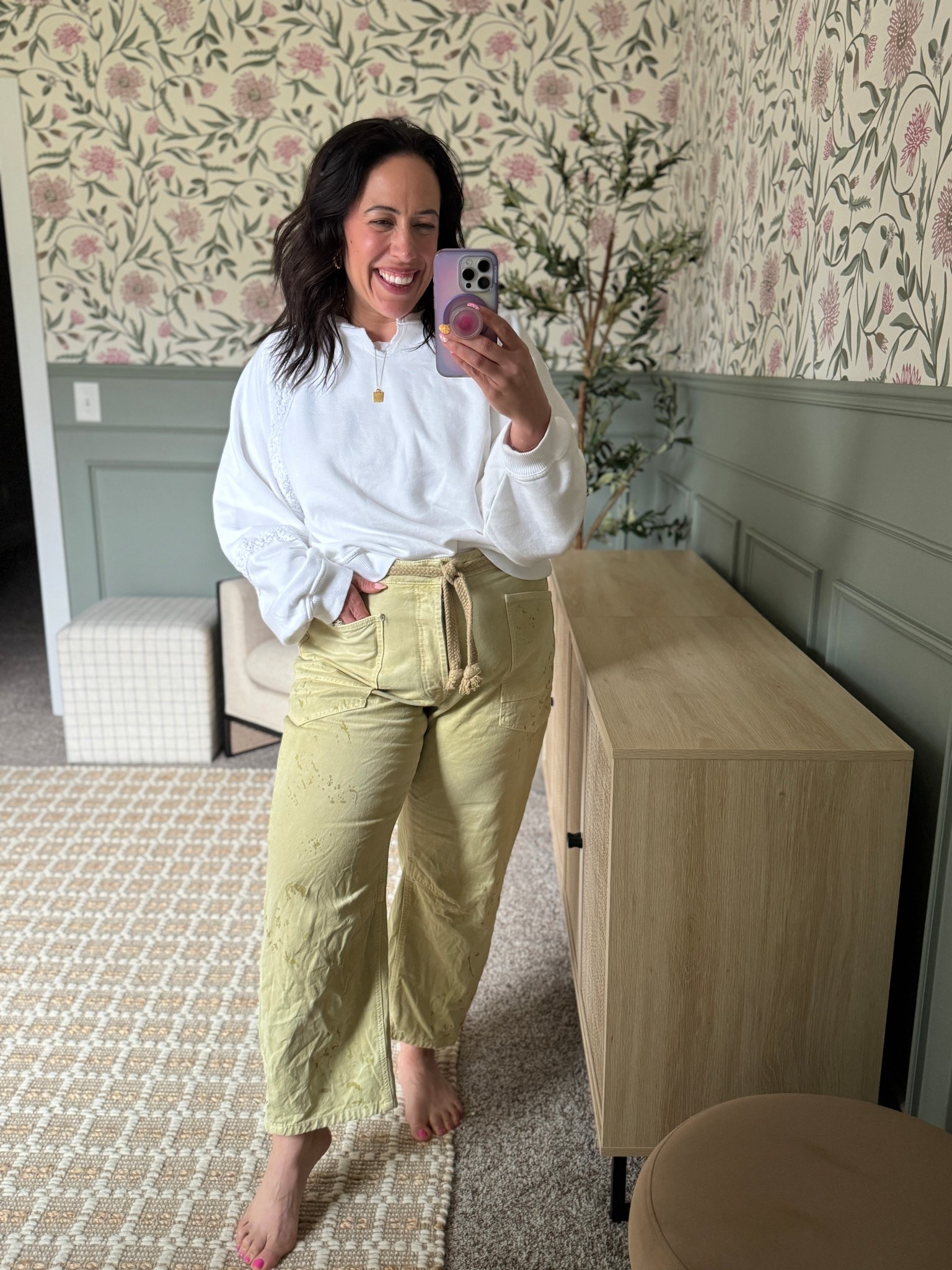 Casual midsize outfit of the day! Loveeee these pants from FP size down as they run big…pullover from aerie!

#LTKFindsUnder50 #LTKMidsize #LTKFindsUnder100