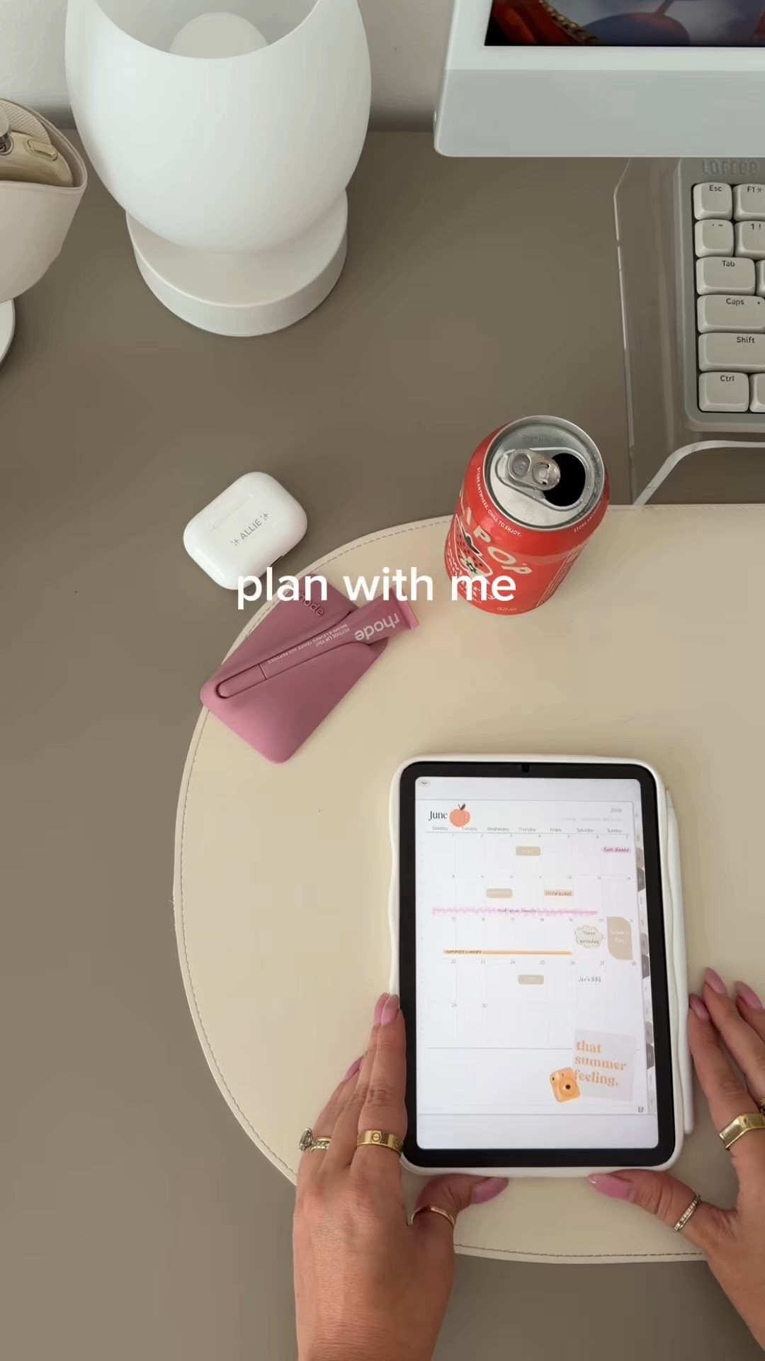 Plan my week on my iPad mini 🤍

#LTKdayinmylife #LTKmorningroutine #LTKselfcare