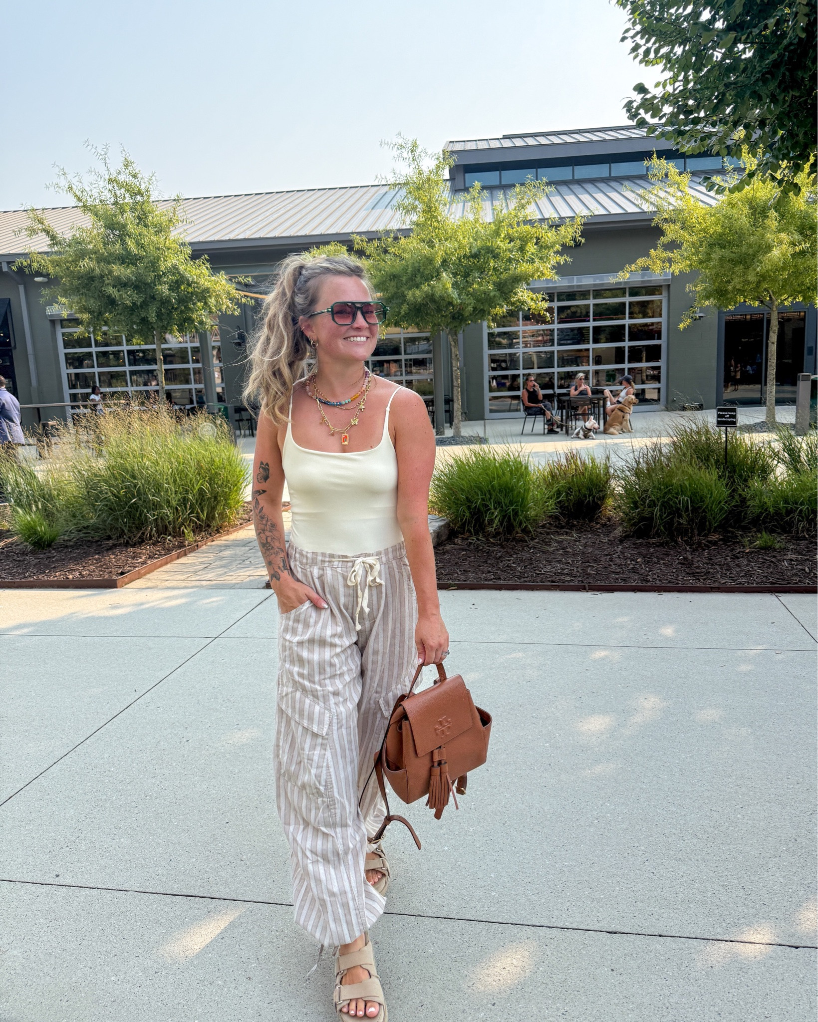 Happy Friday! 🤍

Tell me one thing you’re looking forward to this weekend, whether it’s a family outing, a date night, catching up on chores, or simply relaxing at home. I’d love to hear! ✨

#community #momlife #weekendfun #ootd