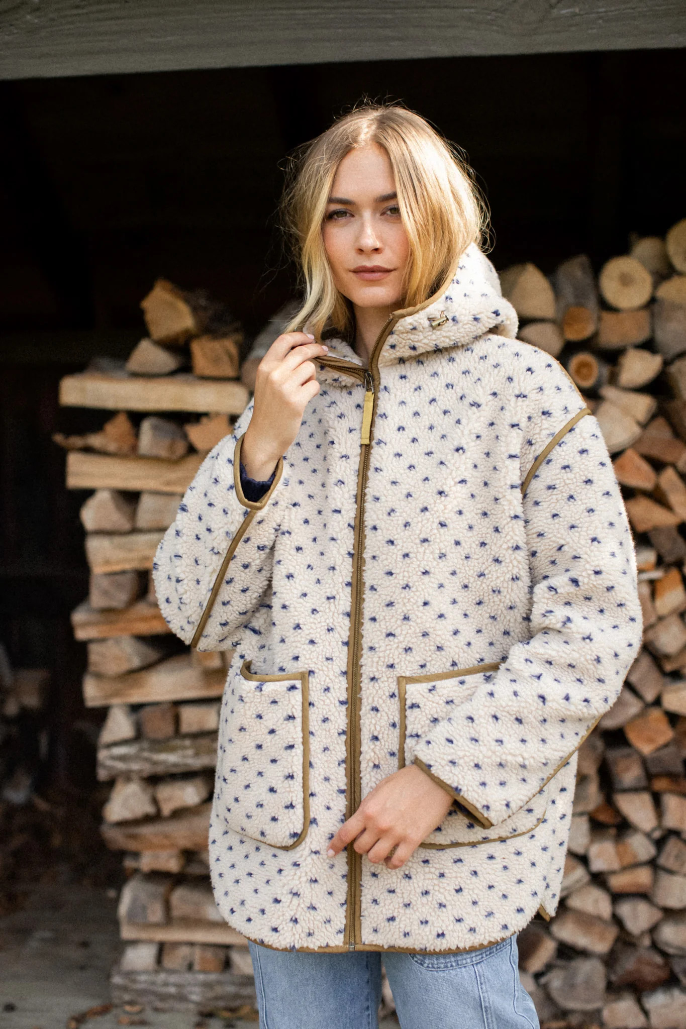 Hooded Sherpa Jacket - Ivory/Blue Birdseye | Marea