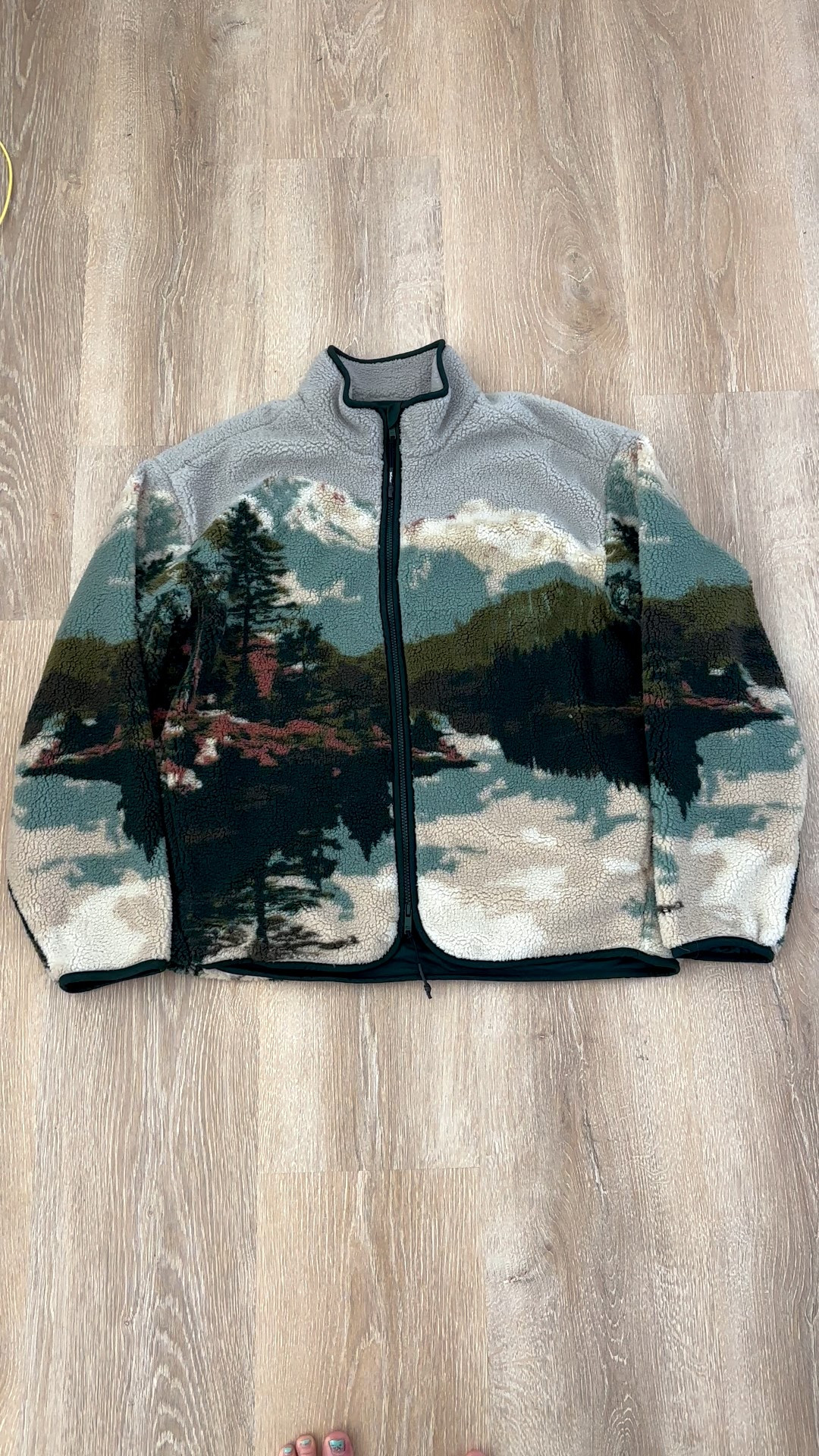 I finally got my hands on the Adult Printed Landscape Zip-Up Fleece Jacket – Woolrich x Target (Tan) 🤎 It’s been sold out forever and let me tell you… it’s so cozy and so dang cute! Obsessed with this fall find 🍂✨
Shop this cozy must-have on LTK 🛍️
#WoolrichxTarget #TargetStyle #LTKFallStyle #LTKFashion #LTKFinds #CozySeason #FallOutfitInspo #LTKTarget #LTKUnder100 #TargetFinds #FallFashion #CozyVibes #LTKStyle #OOTD #LTKMustHaves #FallLayers #LTKOutfit

#LTKGiftGuide #LTKHoliday #LTKSeasonal