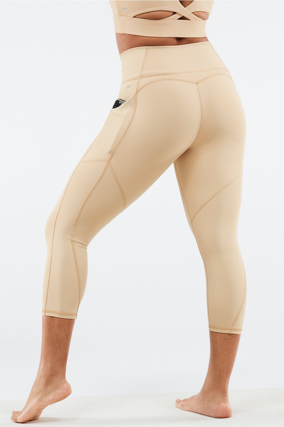 Oasis High-Waisted Pocket Capri | Fabletics