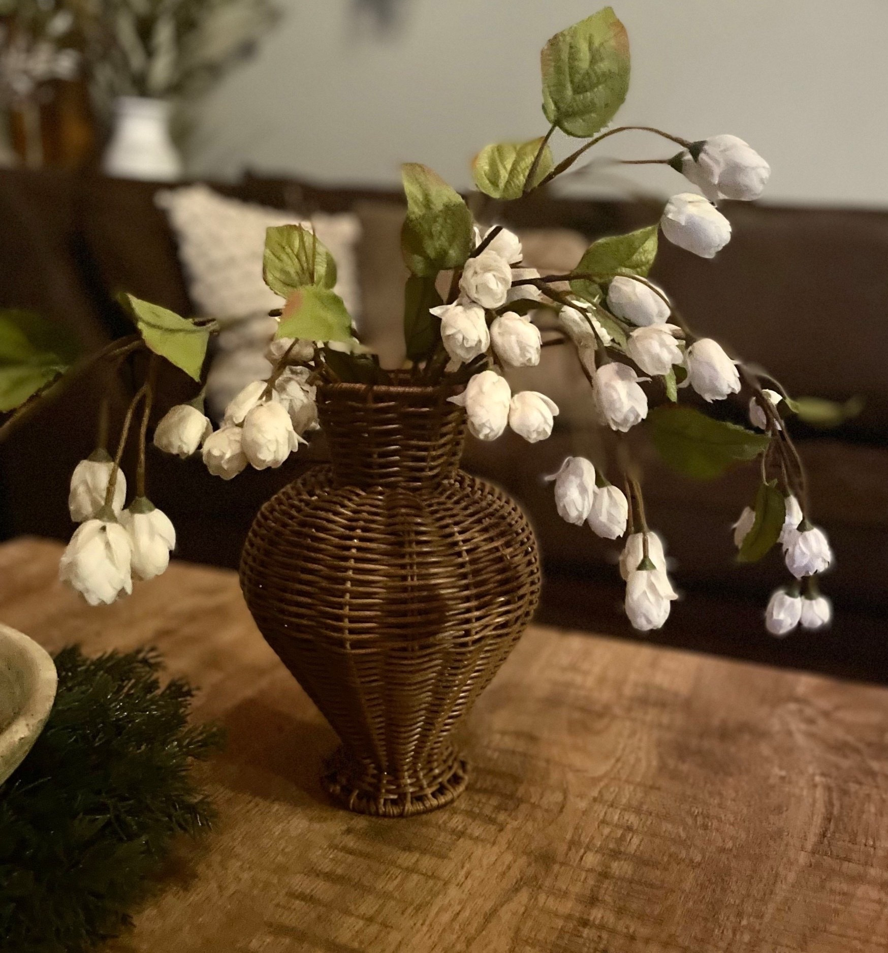 Simple summer stems, cream hops for the win!! And better yet they are on sale. Add to a very affordable, high end look vase 🤎🤎

#LTKHome #LTKSaleAlert