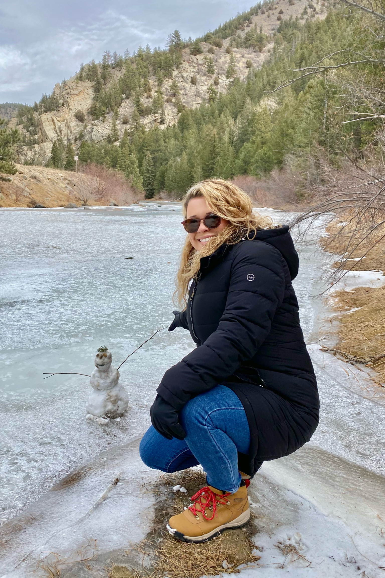 My absolute favorite puffer jacket to pack on any northern cold weather vacation. It’s the perfect middle length and so cozy.

#LTKmidsize #LTKtravel 

#LTKSeasonal