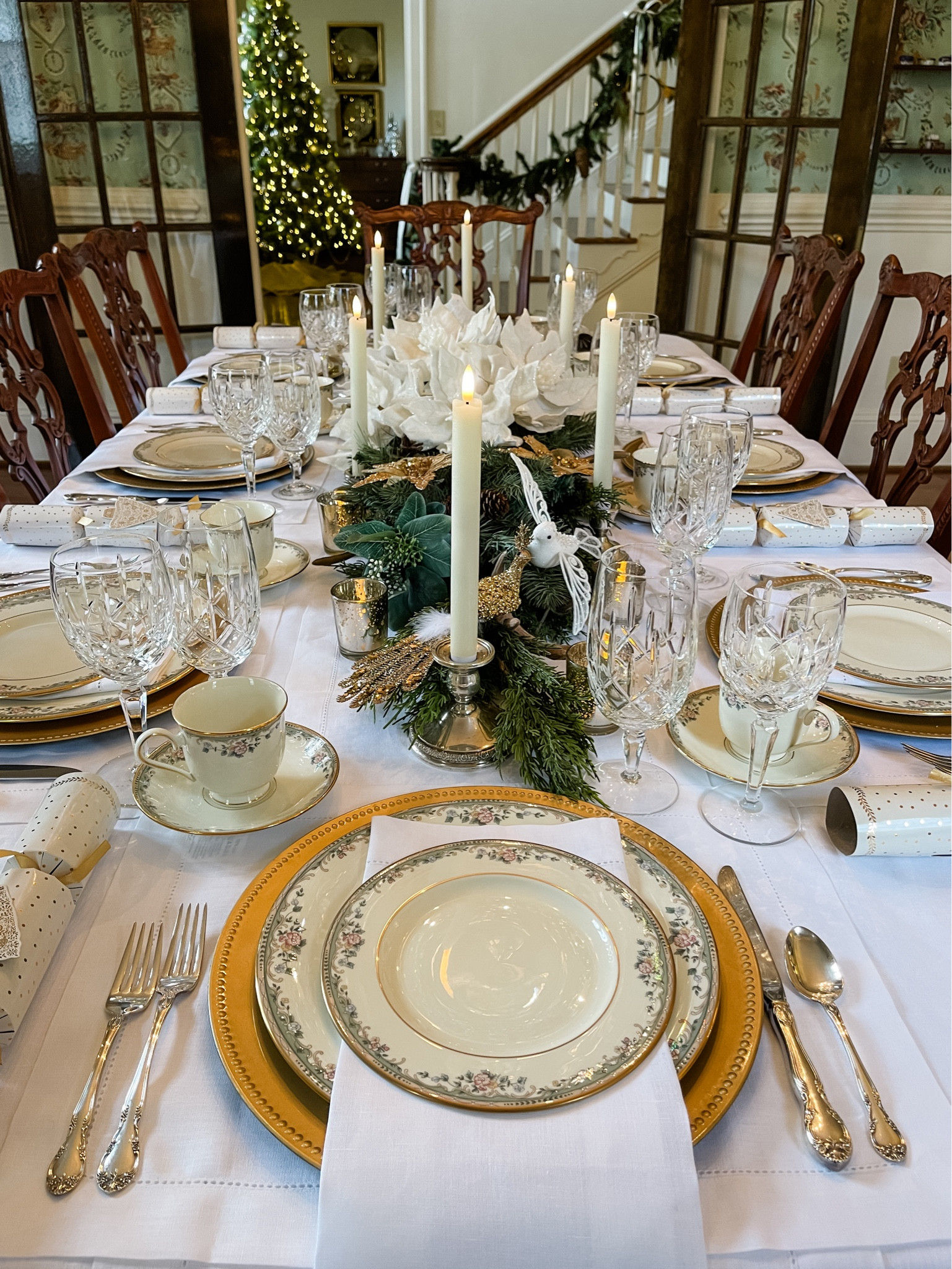 Christmas Tablescape Decor 🎄✨🤍

#LTKHoliday #LTKhome #LTKSeasonal