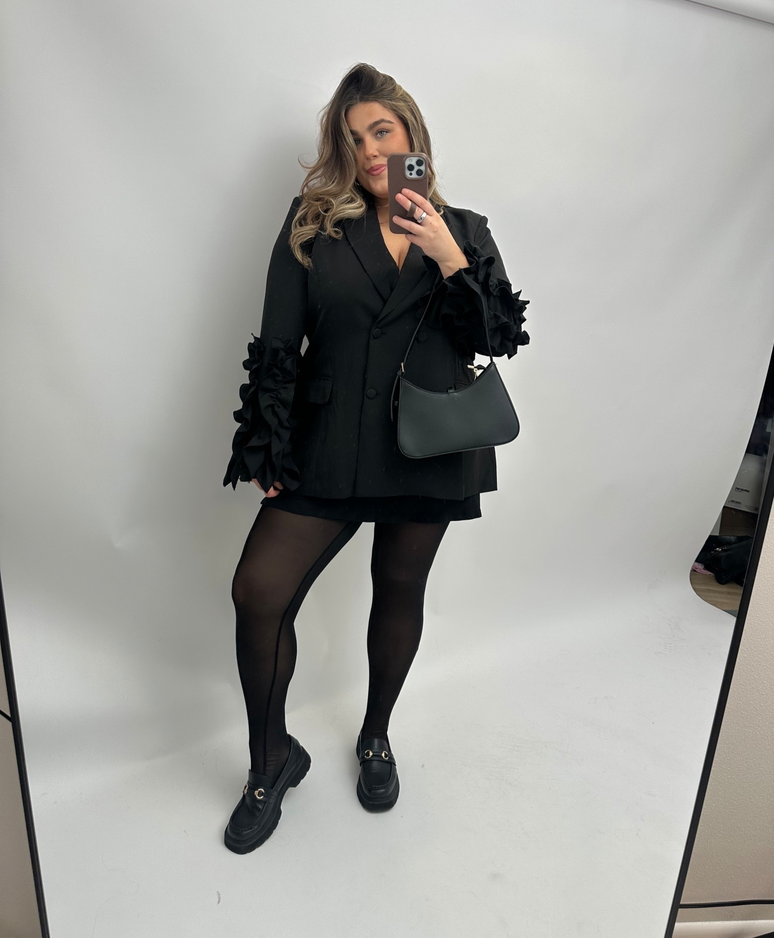 3X in the leggings!! (Recommend sizing up 1 size) blazer is fashion nova ! Can’t link! 

#LTKPlusSize #LTKSeasonal #LTKHoliday