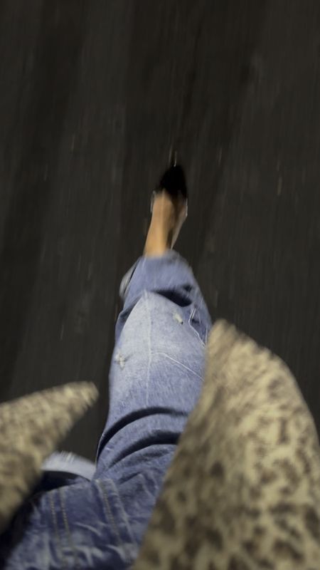Jeans: 26
Shoes: TTS and timeless 
Coat: Oder but linked similar 

#LTKshoecrush #LTKVideo