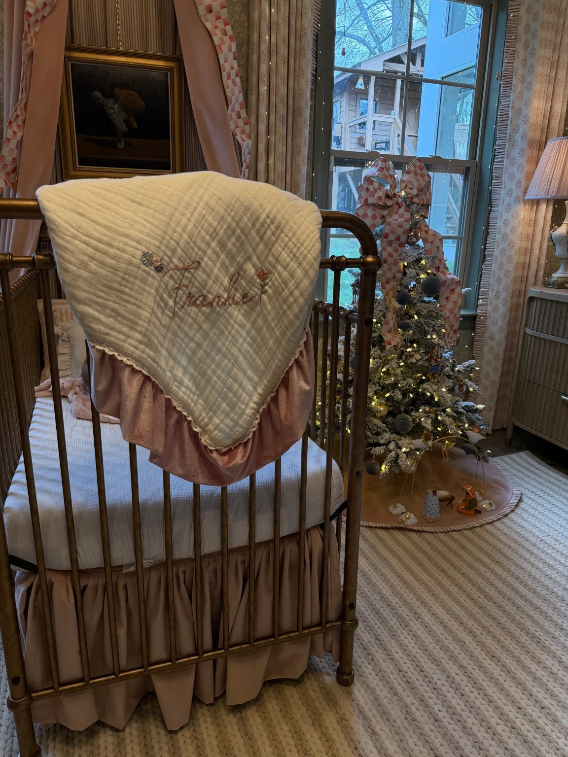 Frankie’s holiday room reveal! Loving all of the touches from Mackenzie Childs!



#LTKHoliday #LTKHome