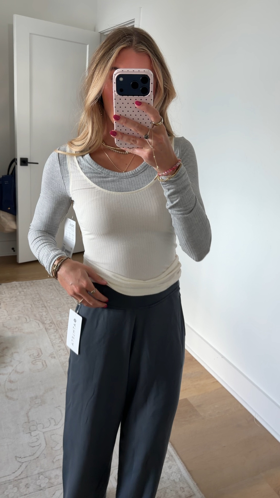 @athluna size xs PERFECT RIB LAYERED TOP
Body-skimming stretch with a light, silky-soft feel

#LTKfitnessgoals #LTKActive #LTKootd