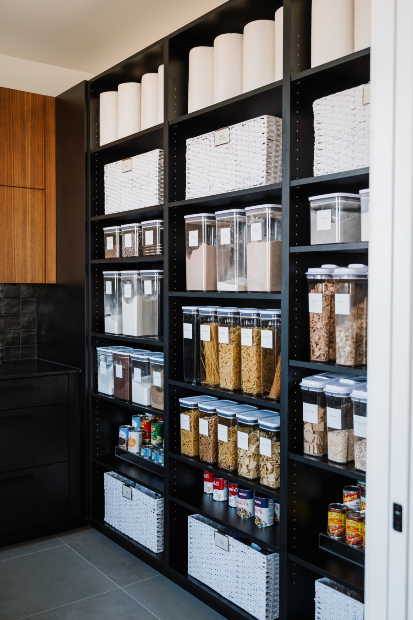 Day 1 of the 30-day organization challenge is BAKING + SPICES! linking my favorites.