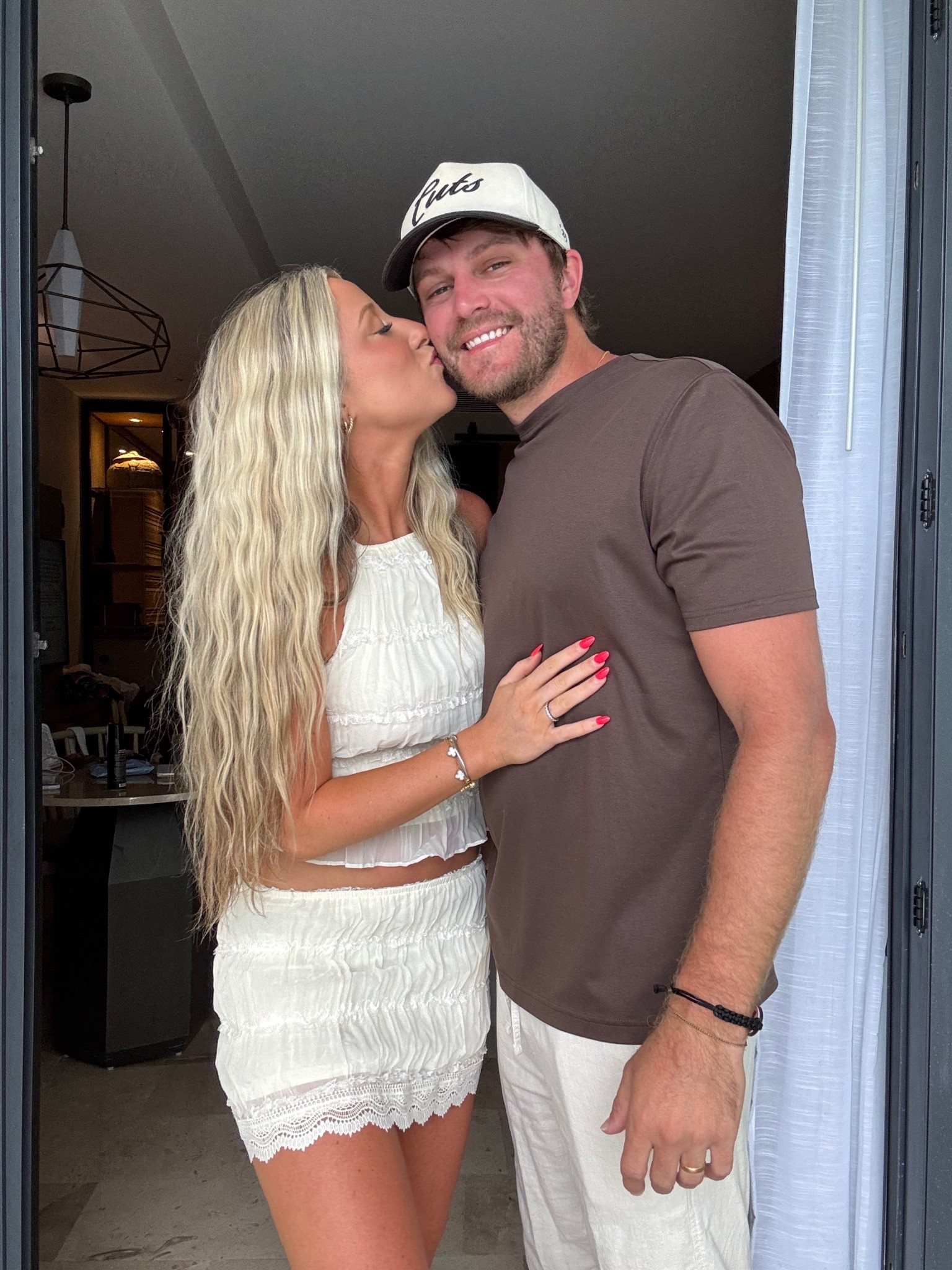 Wavy hair tools! 

#LTKBeauty #LTKFindsUnder100 #LTKFindsUnder50