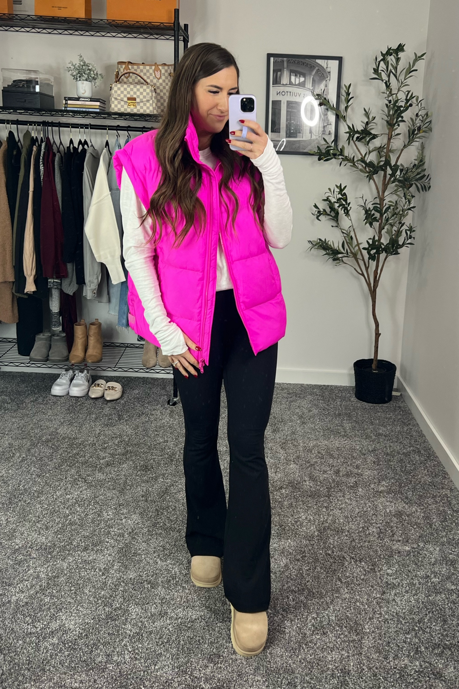 Shirt // small
Vest // small
Pant // 4
Uggs // tts

#LTKshoecrush #LTKstyletip #LTKfindsunder100