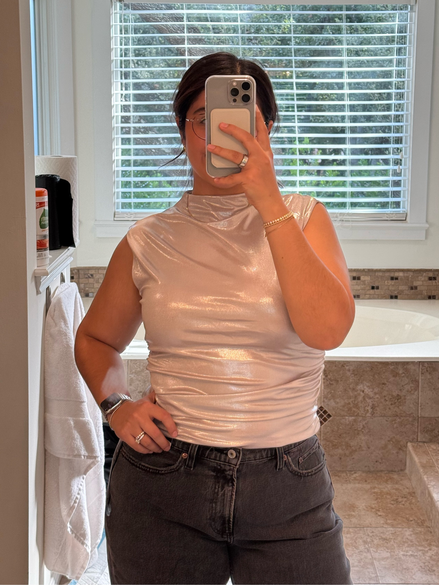 Size medium in the top, 30 short in the jeans! 

#LTKFindsUnder50 #LTKHoliday #LTKMidsize