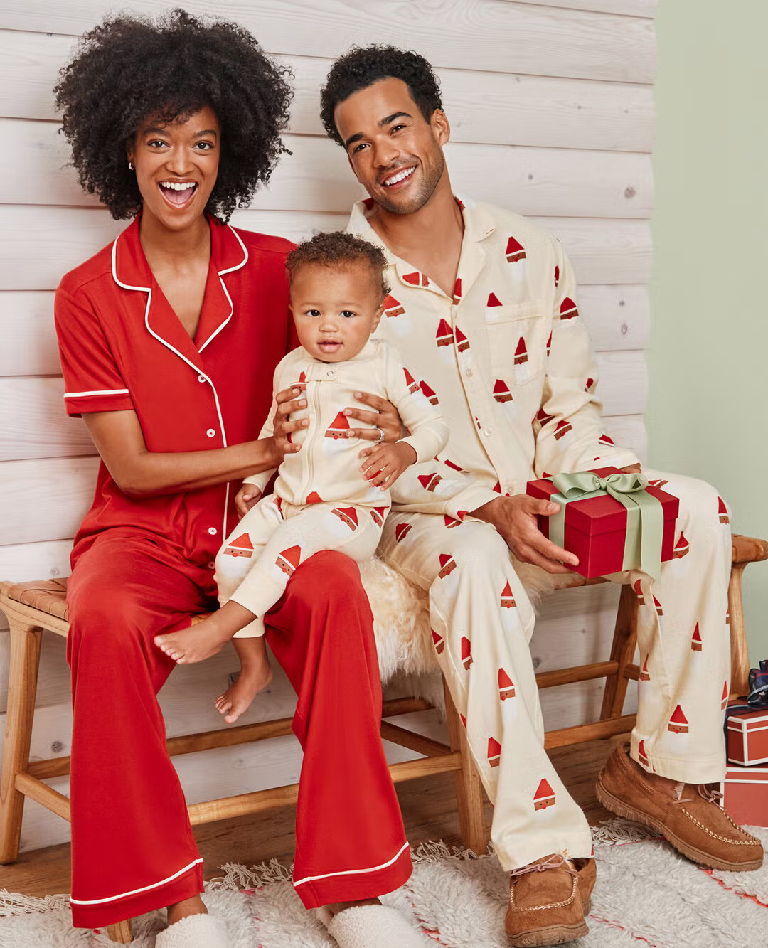 Holiday Santa Matching Family Pajamas | Hanna Andersson