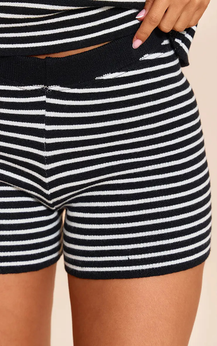 Petite Black Stripe Knitted Fitted Shorts | PrettyLittleThing UK