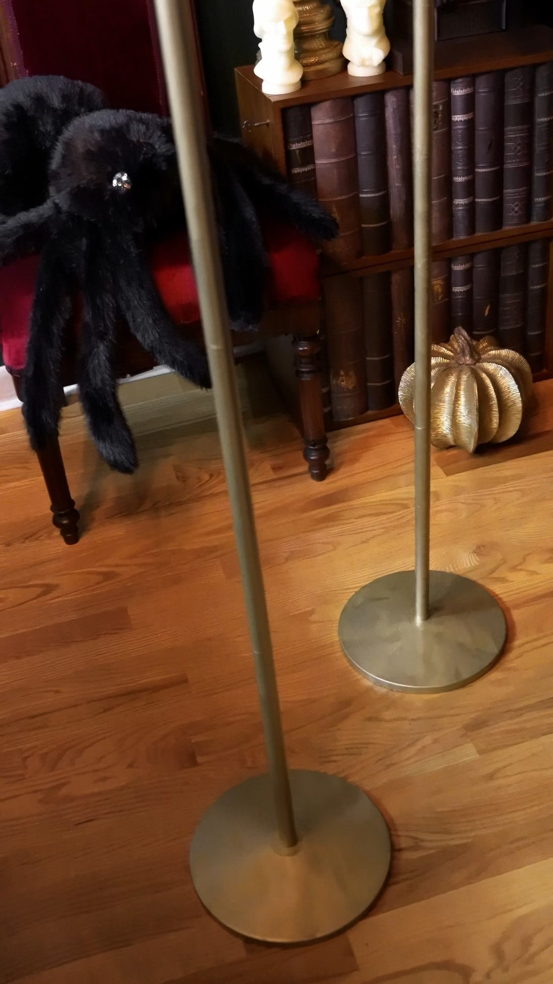 DIY Haunted Mansion  bat stanchions 

#LTKVideo #LTKhome #LTKSeasonal
