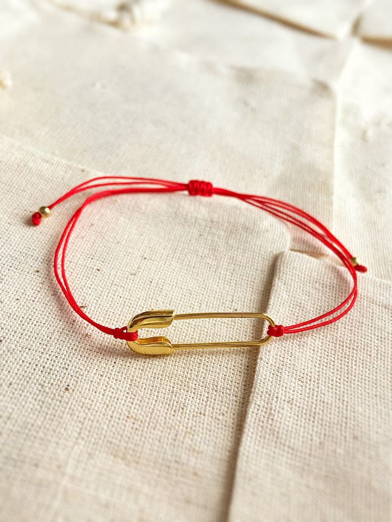 925 Safety Pin, Red String Bracelet, Paper Clip Bracelet, Minimal Gold Safety Pin Bracelet, Prote... | Etsy (US)