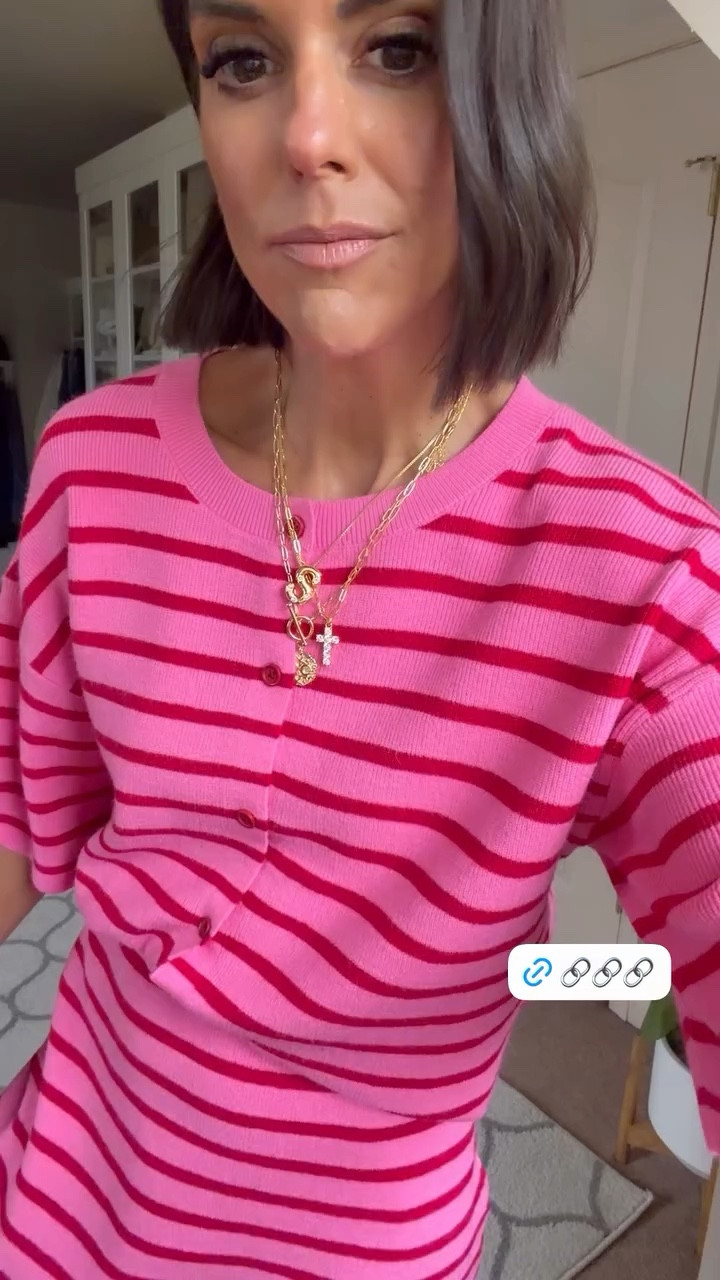 Size small in set

#LTKootd #LTKSeasonal #LTKdayinmylife