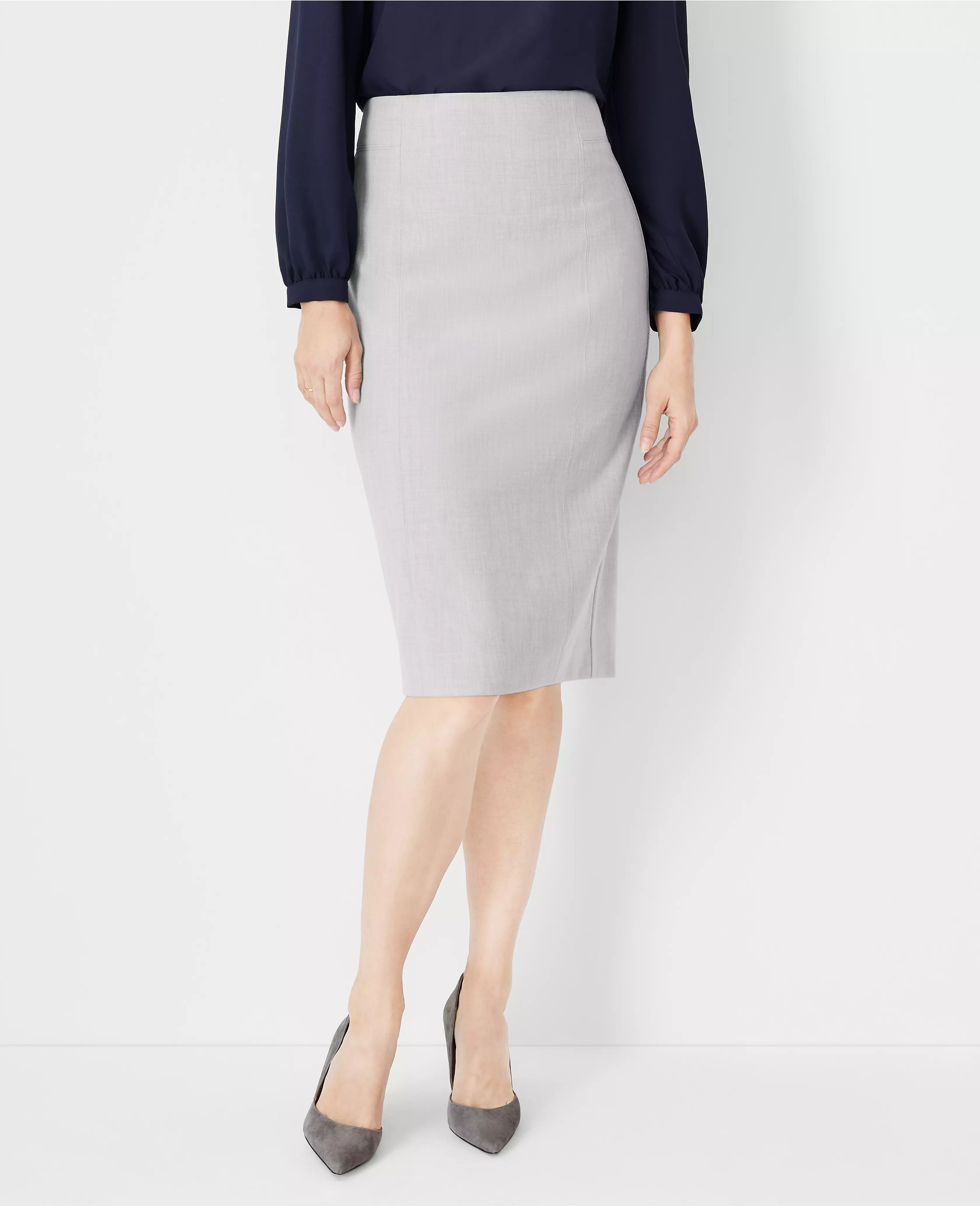 The High Waist Seamed Pencil Skirt in Bi-Stretch - Curvy Fit | Ann Taylor (US)