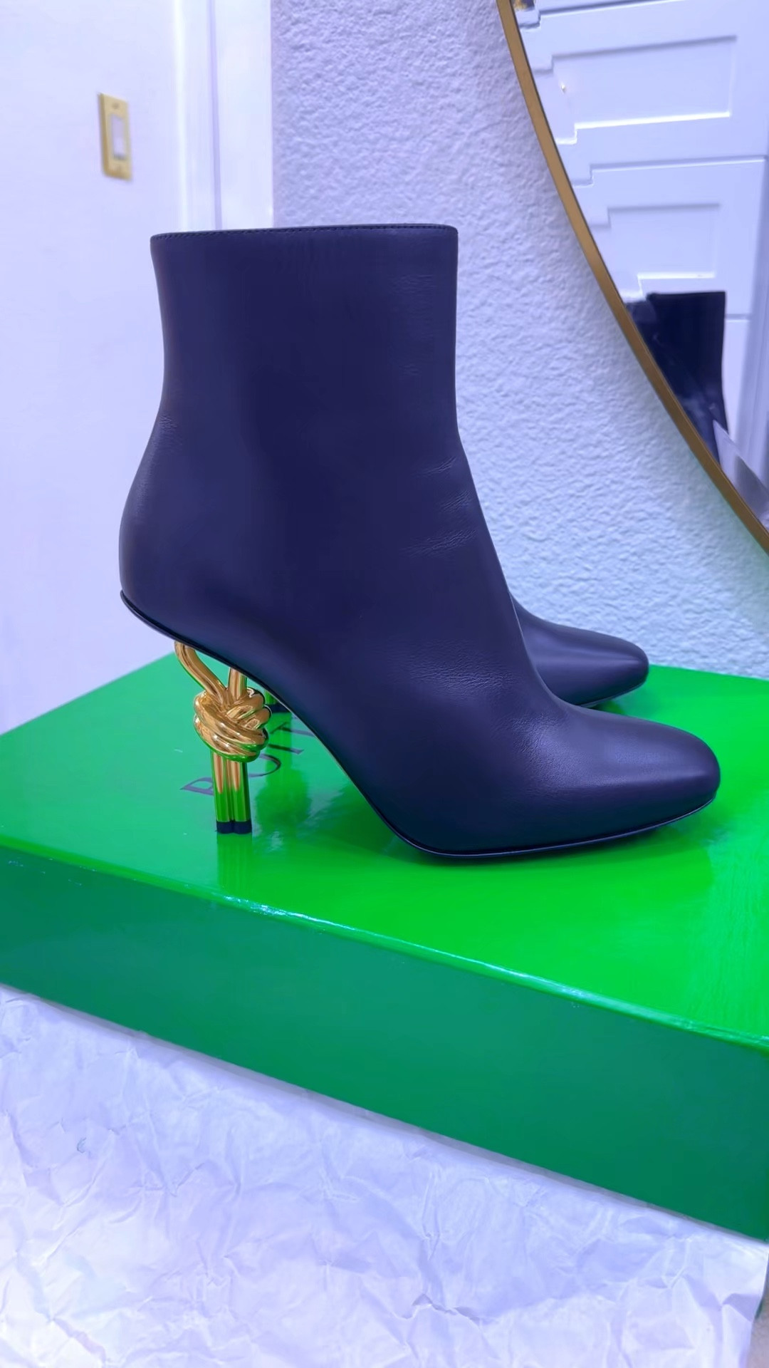 Shop my boot 🤍✨

#LTKSaleAlert #LTKHome #LTKSeasonal