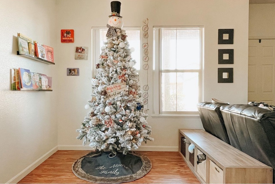 Christmastime with our fav Christmas tree! ⛄️ 

#LTKunder50 #LTKSeasonal #LTKHoliday