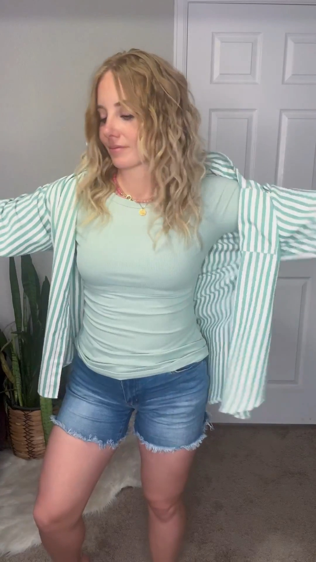 St Patricks Day outfit idea from amazon 





Green outfit, spring outfit, spring outfits amazon, casual outfit, denim shorts, green and white striped button down, long sleeve basic tee, on sale 

#LTKSaleAlert #LTKootd #LTKPetite