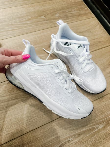 White sneakers from Walmart. Only $23! 

#LTKShoeCrush #LTKFindsUnder50