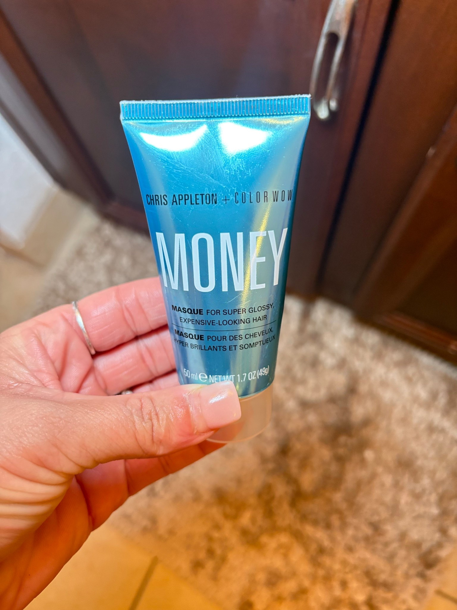 Hair mask I use to refresh my hair so it looks shiny and bouncy!

#LTKBeauty