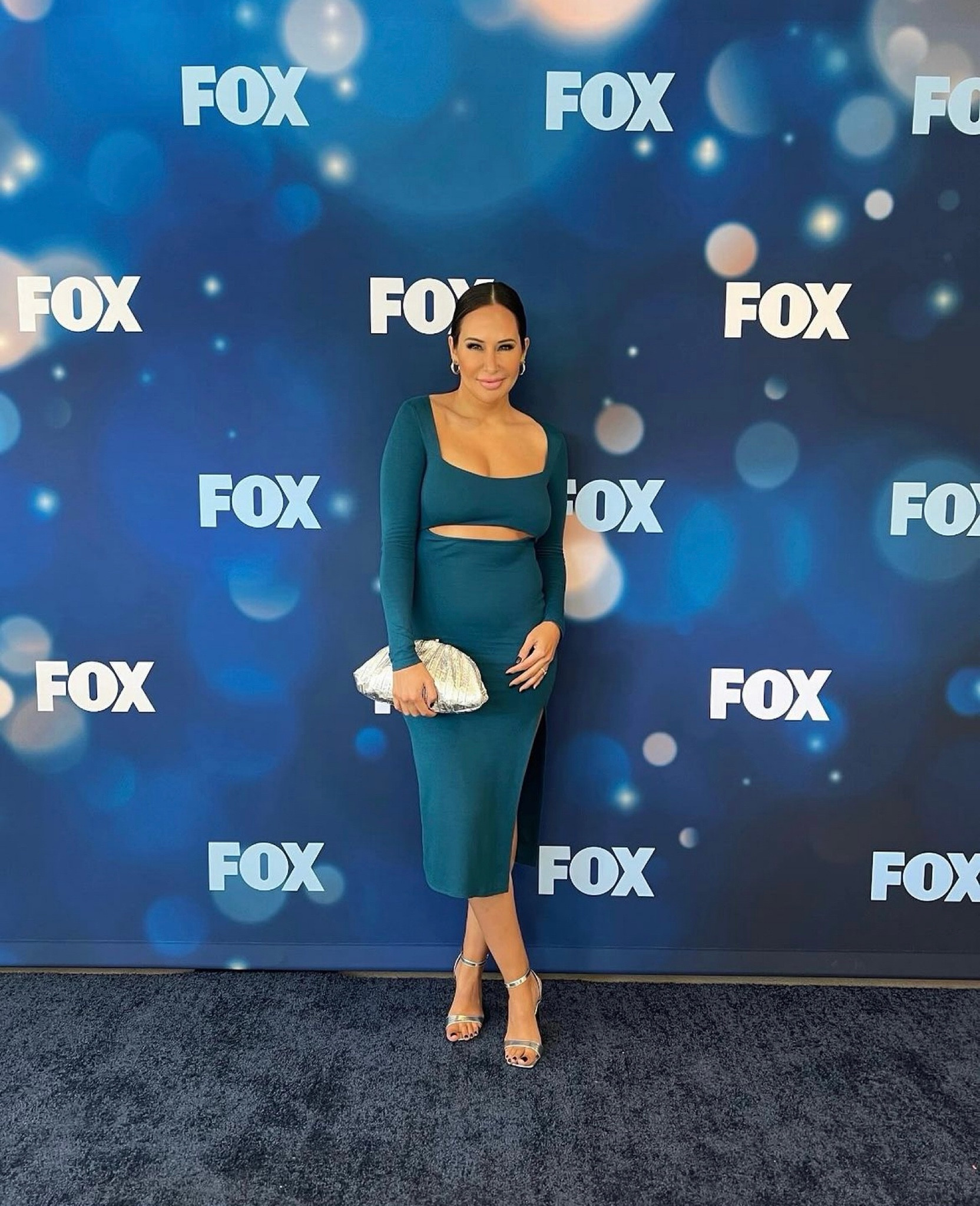 I loved wearing this turquoise dress with metallic silver heels + handbag from Vici. It’s the perfect outfit to wear to an event or even on your next date night ✨

#LTKFindsUnder100 #LTKStyleTip #LTKShoeCrush