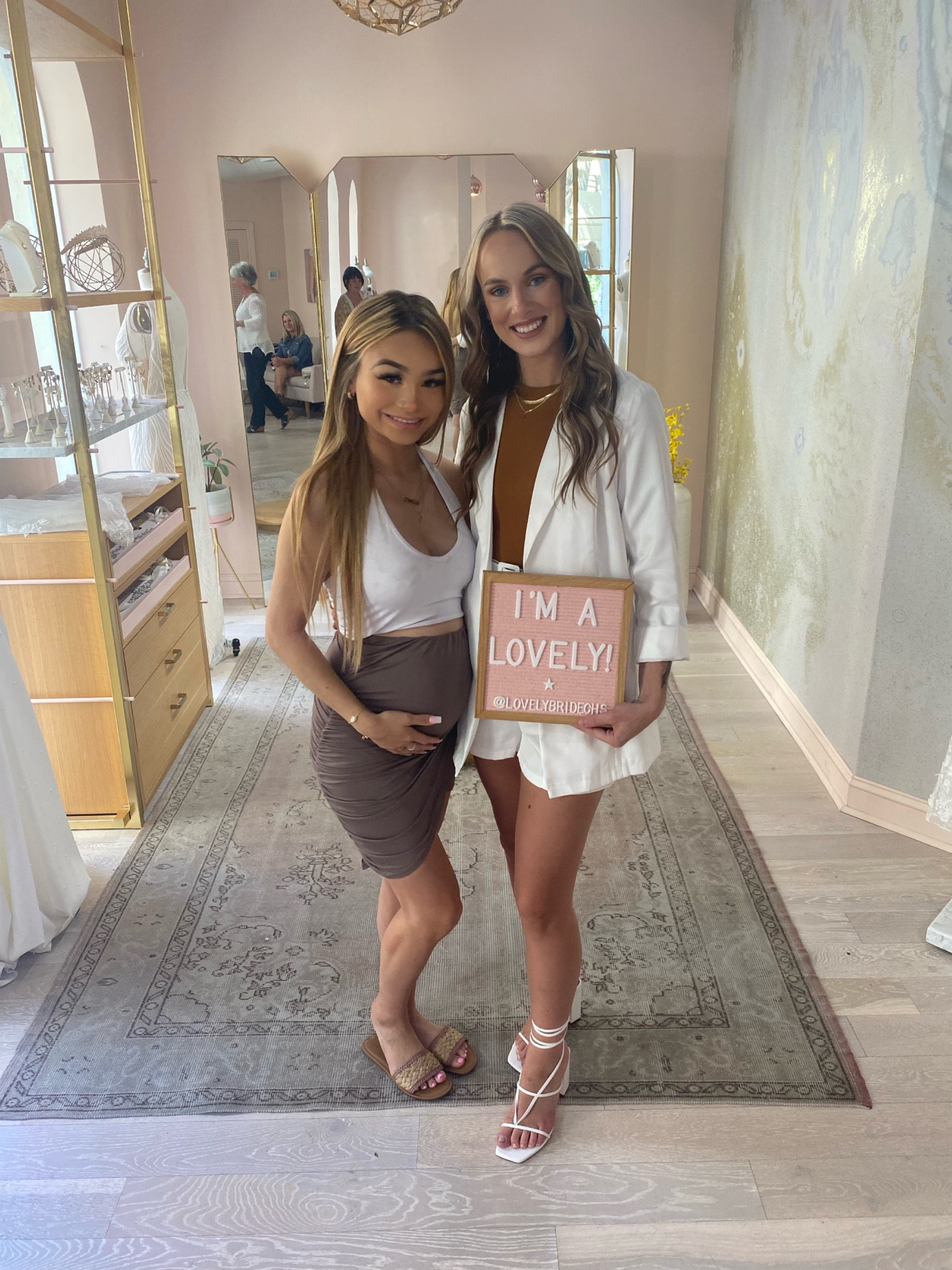 MATERNITY OUTFIT INSPO 🤎
maternity clothes. midi skirt. pregnancy clothes.
#bump #prettylittlething #sale

#LTKSale #LTKsalealert #LTKbump