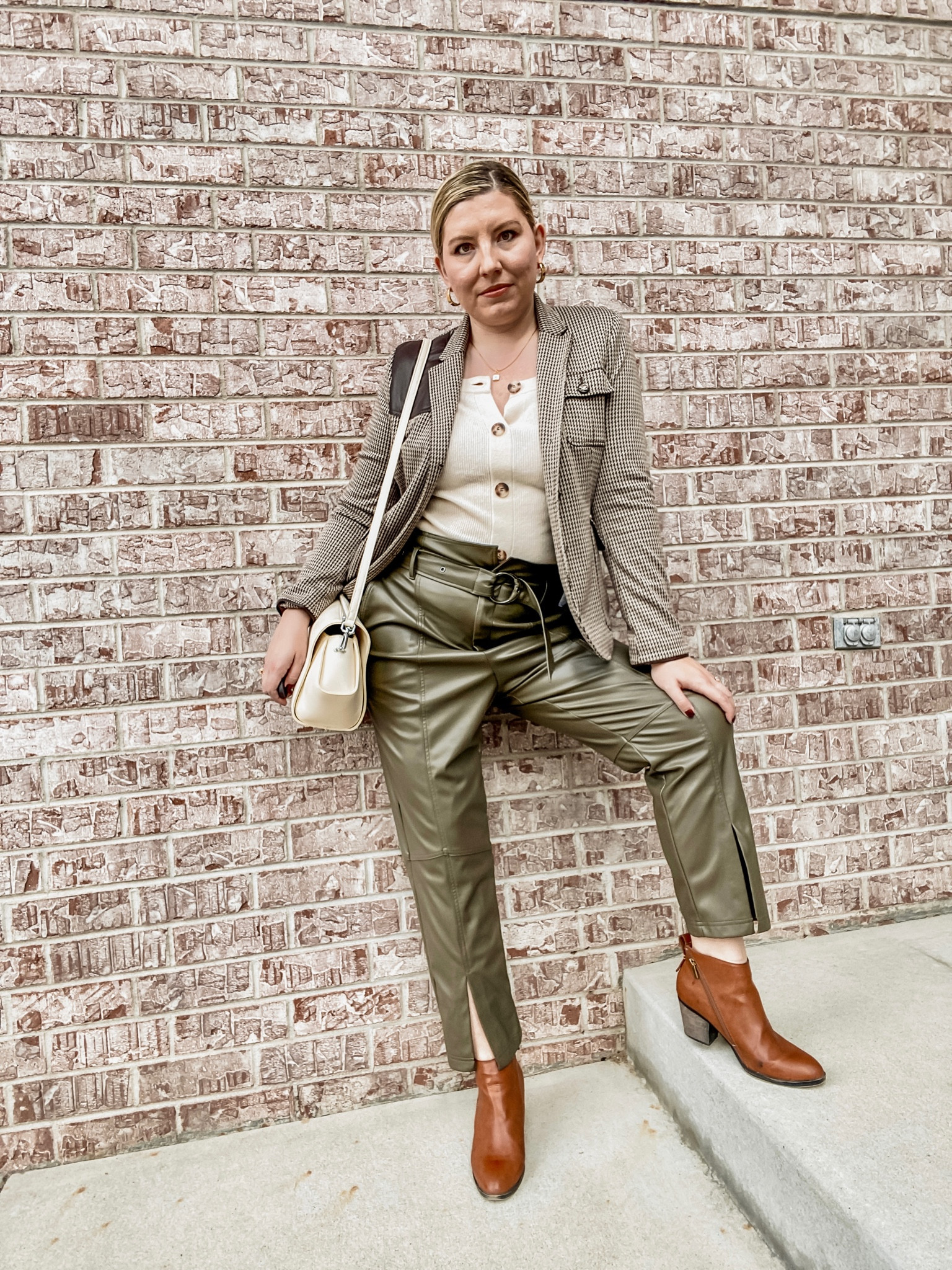 I have A LOT of trips planned this year ( a lot for me, at least) and am excited to get new items from Rent The Runway for each trip. RTR is a fantastic option for travel since you may not have the ideal items for every location in your own closet already. ✨ 

Use code: RTRCUR01F96D
For $$$ off of your first month’s subscription!

#LTKtravel #LTKSeasonal #LTKsalealert