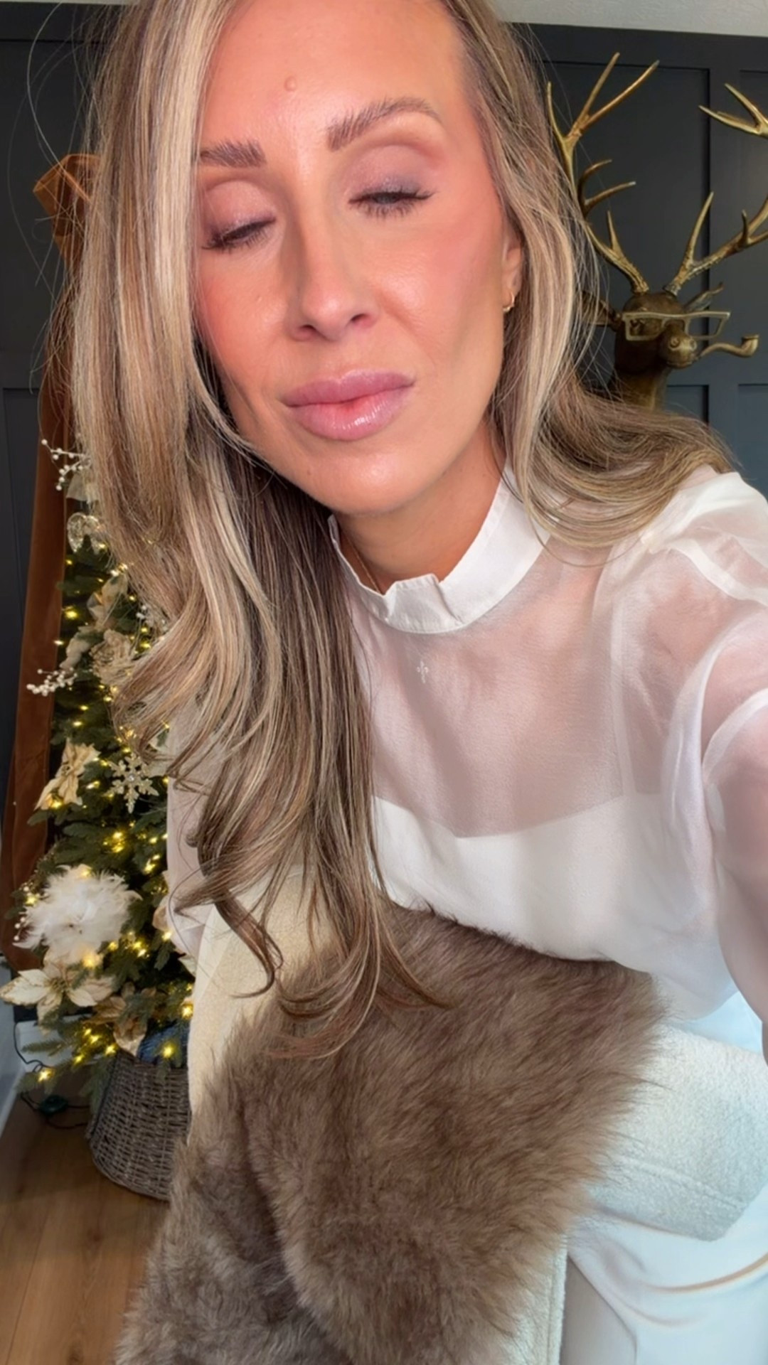 Major major sale this weekend on this holiday outfit 

#LTKHoliday #LTKOver40 #LTKmomlife