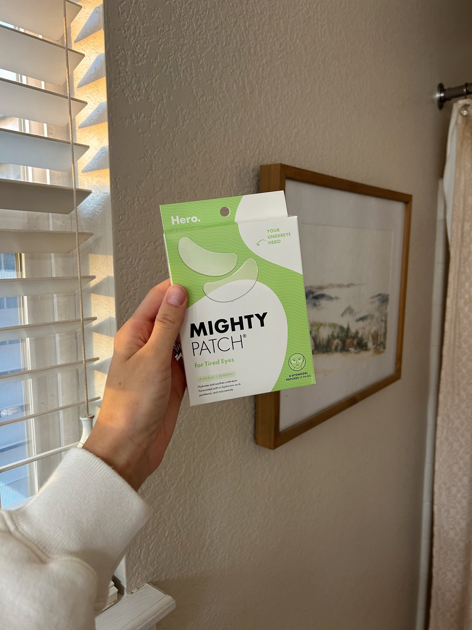 Hands down my favorite eye gels currently! 😴 💚