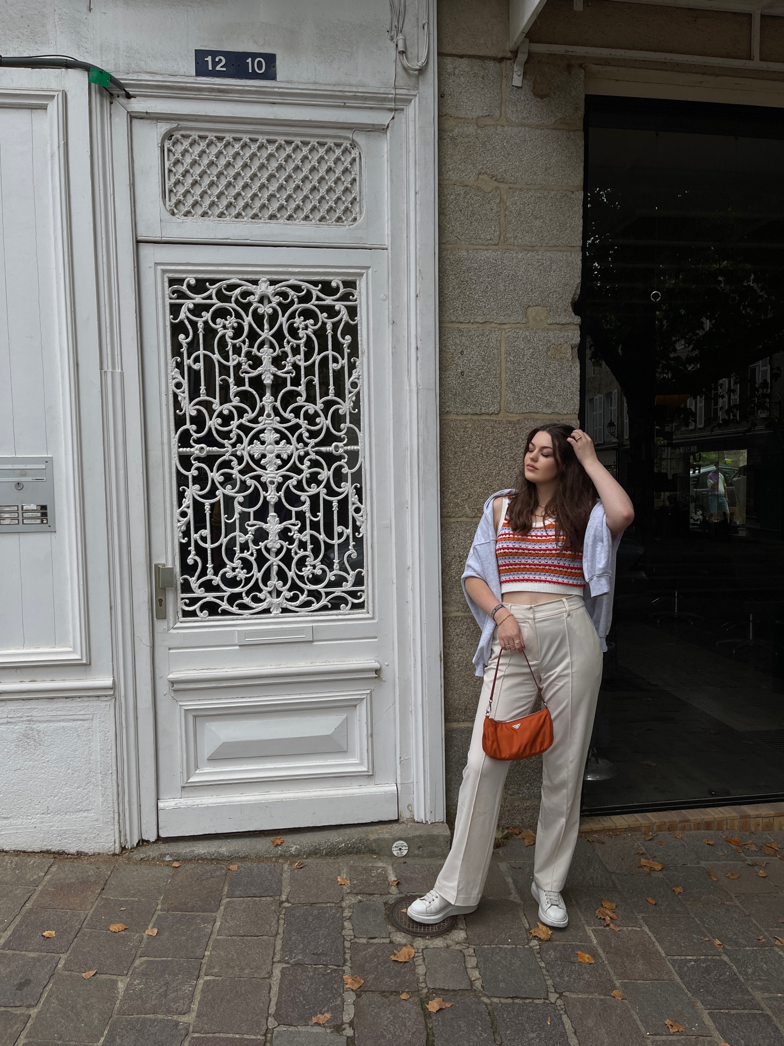 actually…
Trousers: NA-KD
Bag: Prada (but limited edition)
Top: Only
Sweater: Bershka